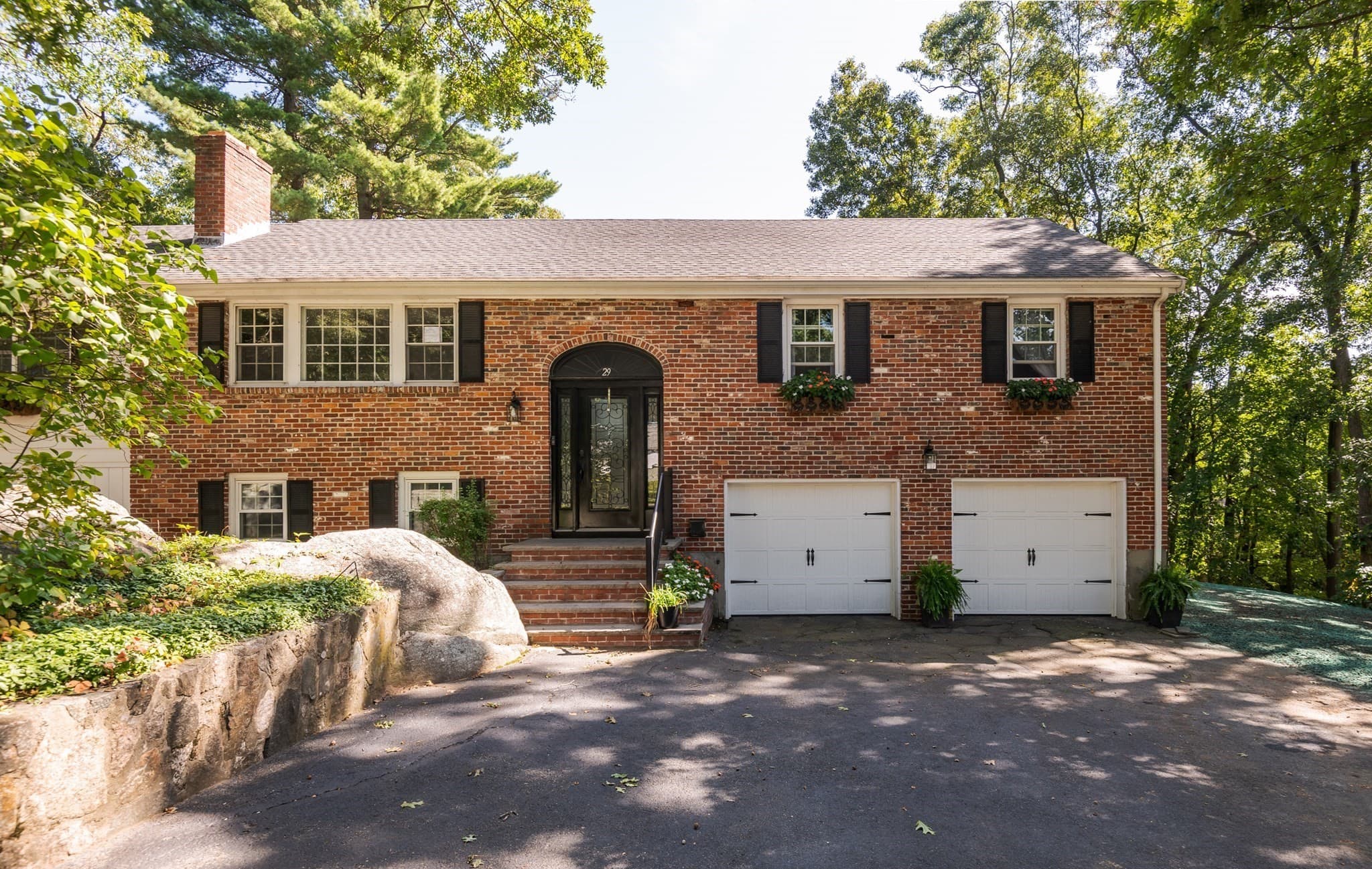 29 Doncaster Circle, Lynnfield MA 01940