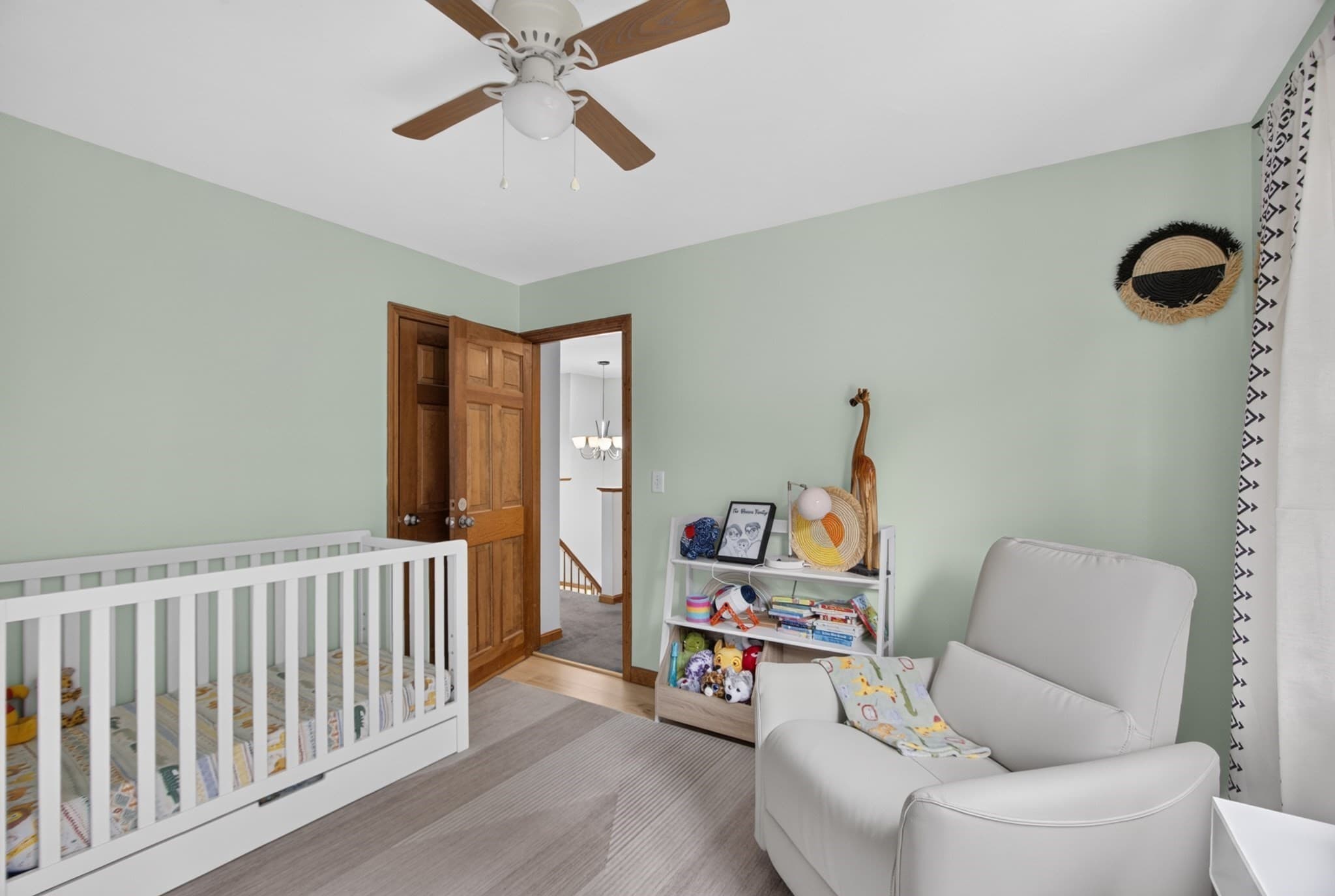 Single Family Residence at 20 Indian Ridge Dr, Leominster MA 01453, Leominster, photo 18 of 36