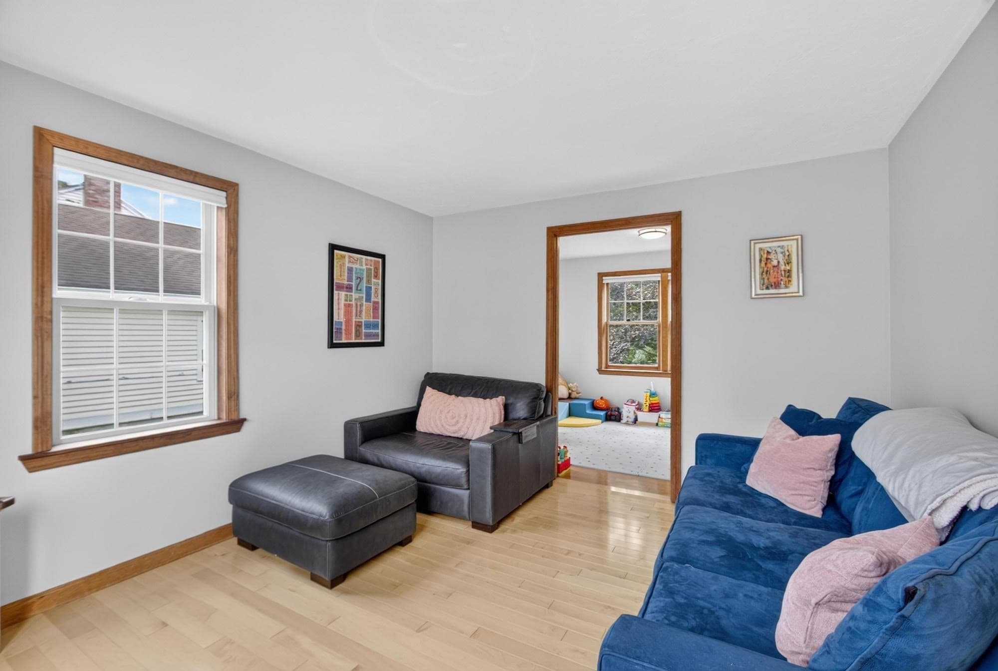 Single Family Residence at 20 Indian Ridge Dr, Leominster MA 01453, Leominster, photo 4 of 36
