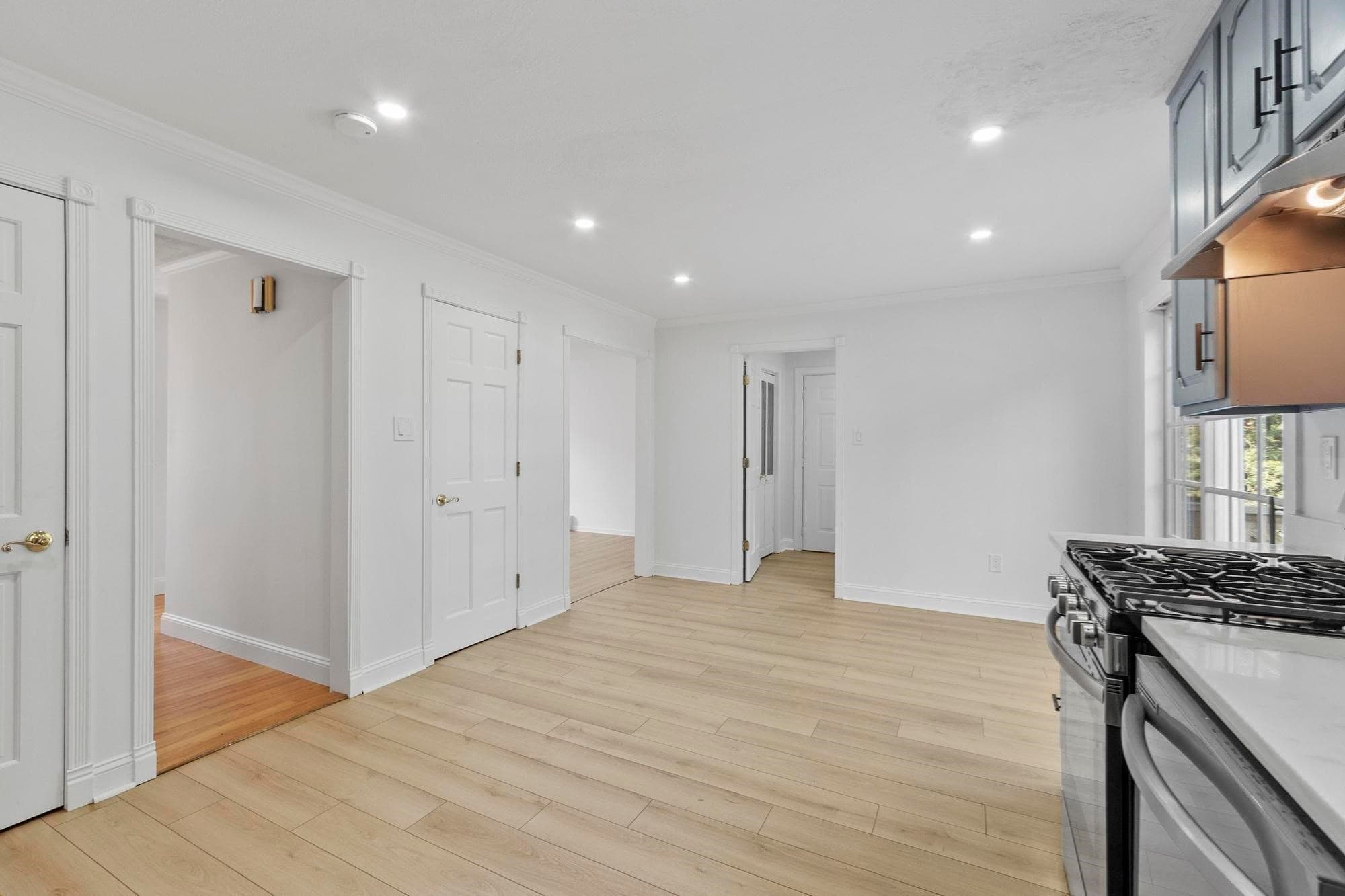 Single Family Residence at 41 Riverview Ave, Methuen MA 01844, Methuen, photo 18 of 39