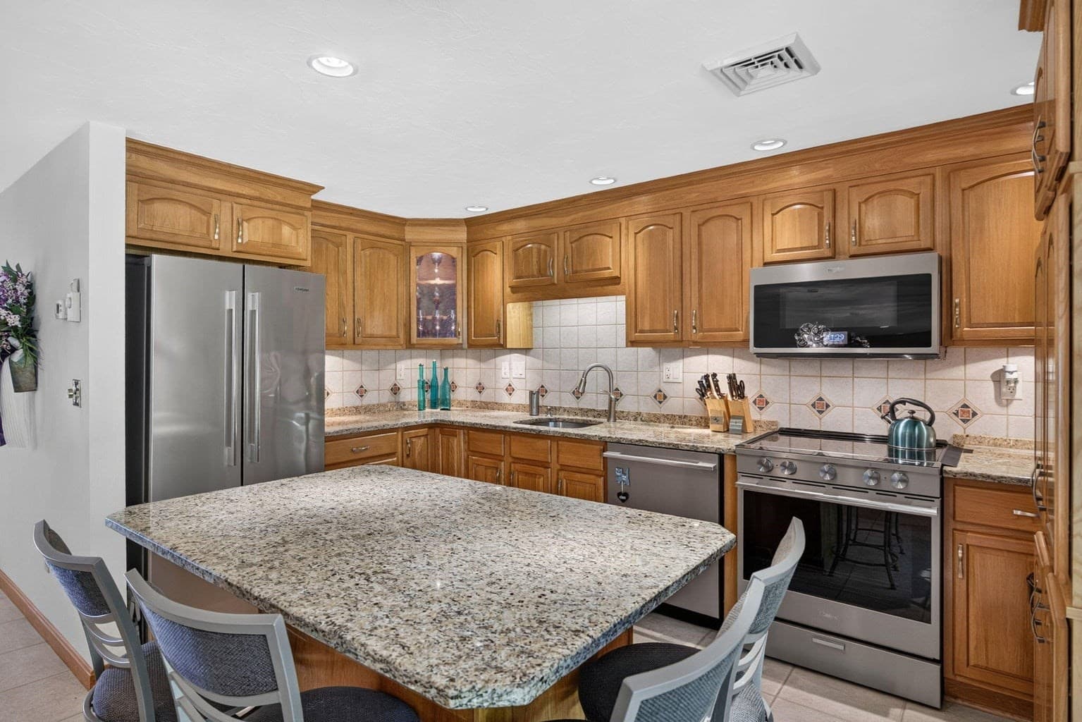 Condominium at 195 Falmouth Road # 9C, Mashpee MA 02649, Mashpee, photo 8 of 23