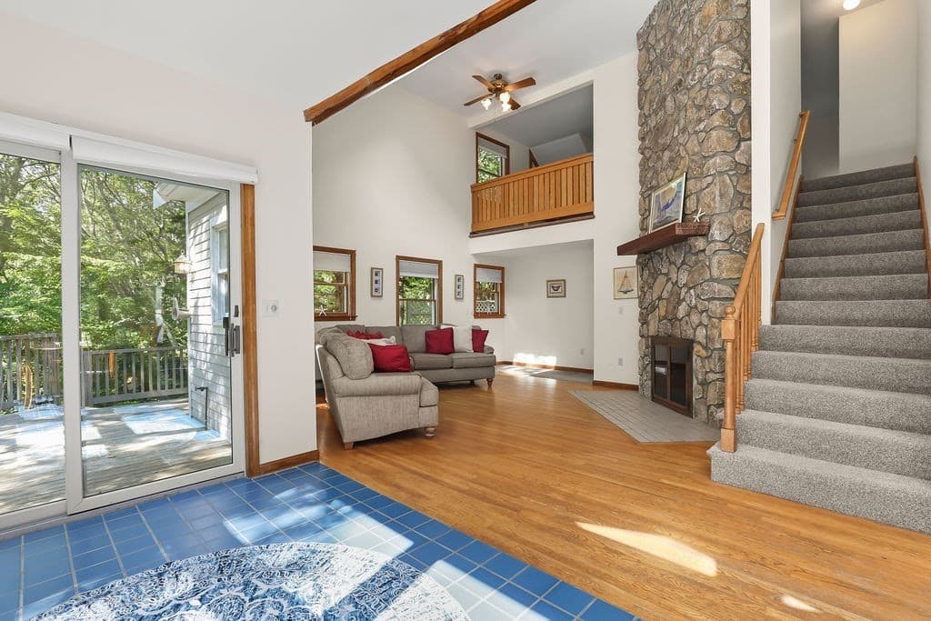 Single Family Residence at 821 W Falmouth Hwy, Falmouth MA 02540, Falmouth, photo 9 of 42