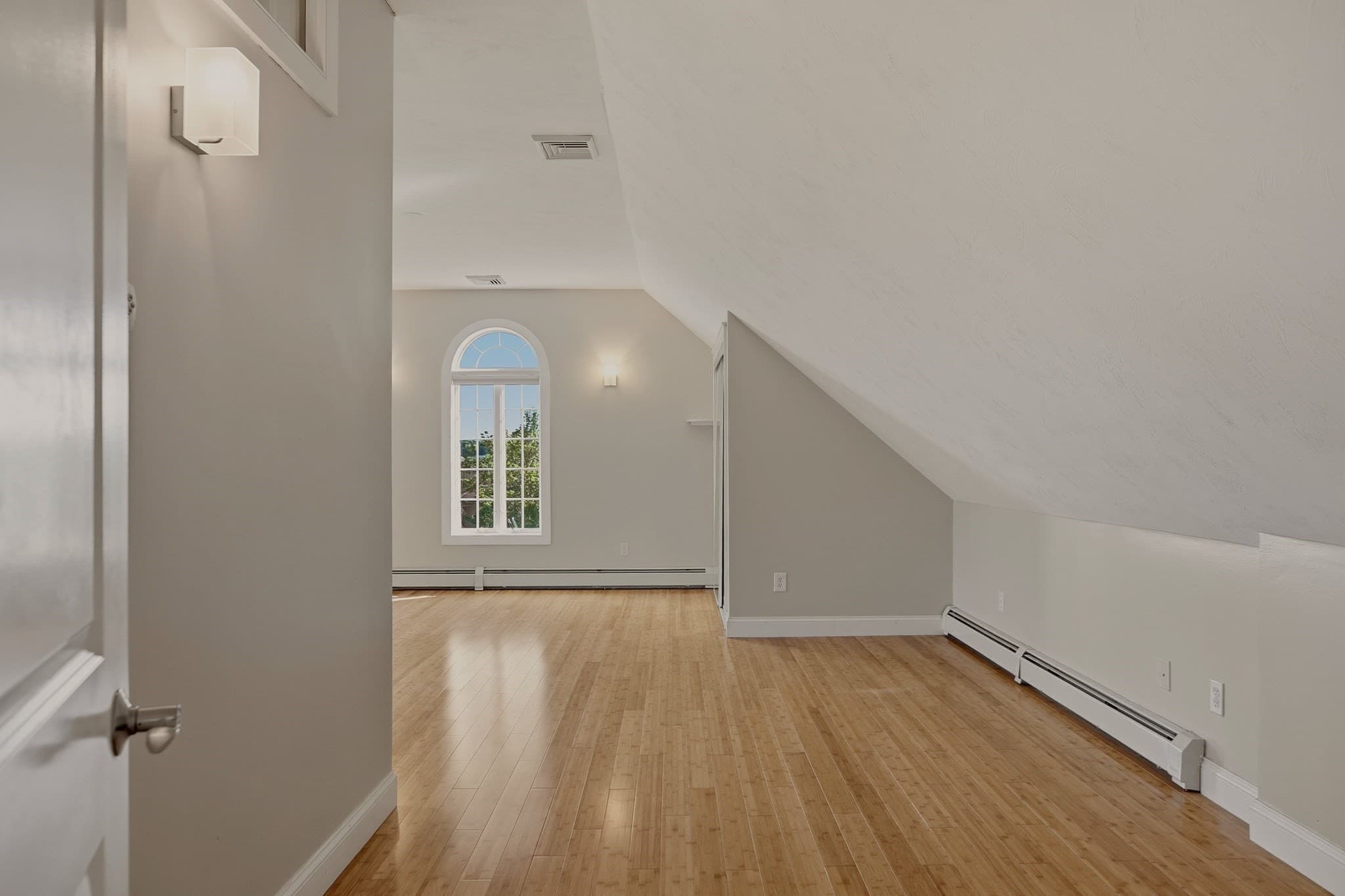 Single Family Residence at 33 Flores, Fall River MA 02721, Fall River, photo 16 of 39