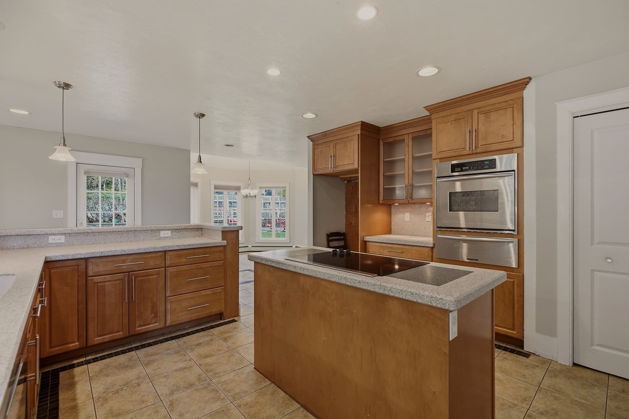 Single Family Residence at 33 Flores, Fall River MA 02721, Fall River, photo 10 of 39