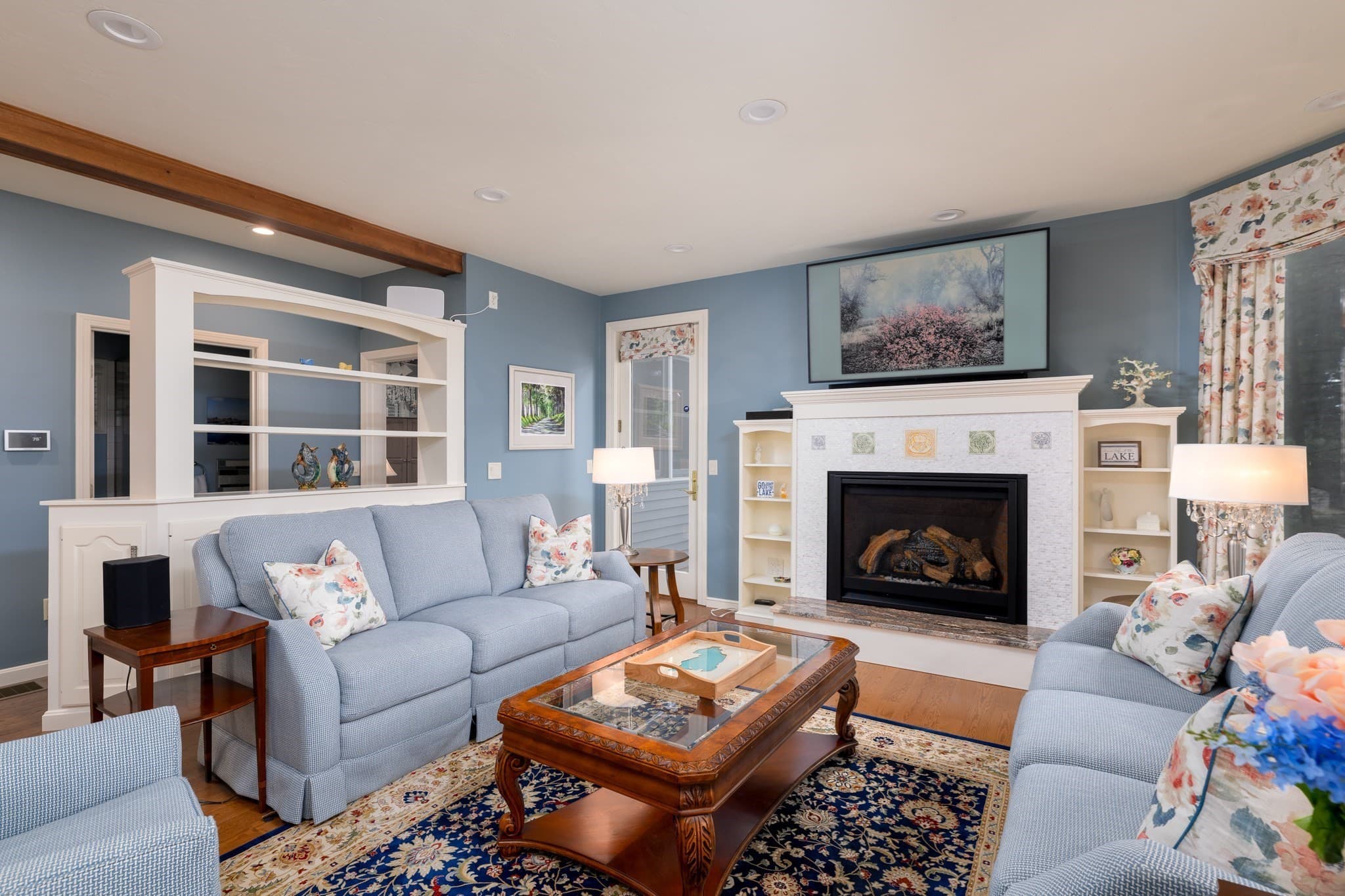 Single Family Residence at 186 Lake Road, Sturbridge MA 01518, photo 7 of 42