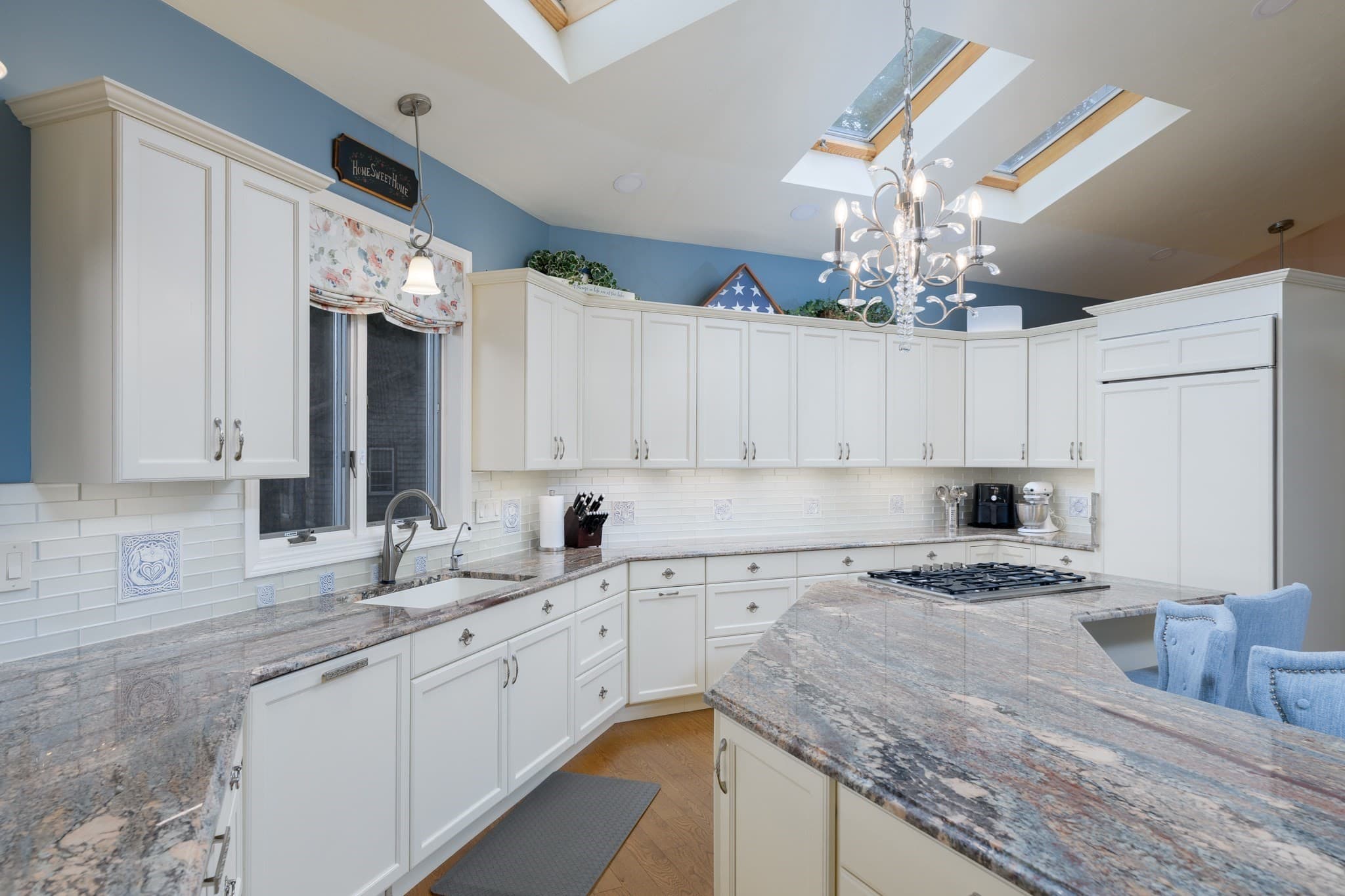 Single Family Residence at 186 Lake Road, Sturbridge MA 01518, photo 4 of 42