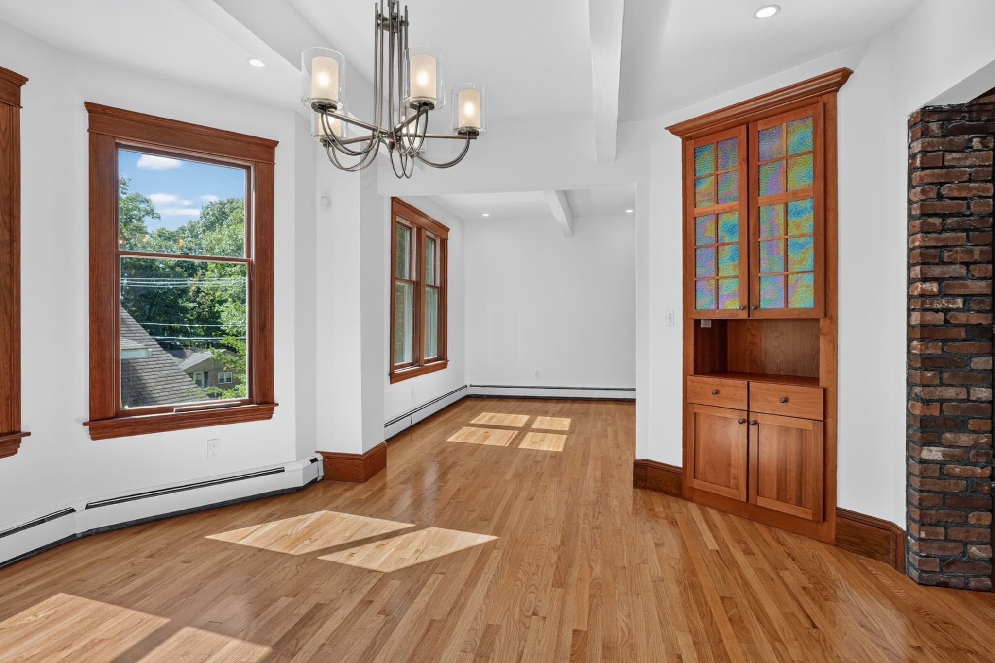 Single Family Residence at 82 N Quinsigamond Ave, Shrewsbury MA 01545, Shrewsbury, photo 17 of 41
