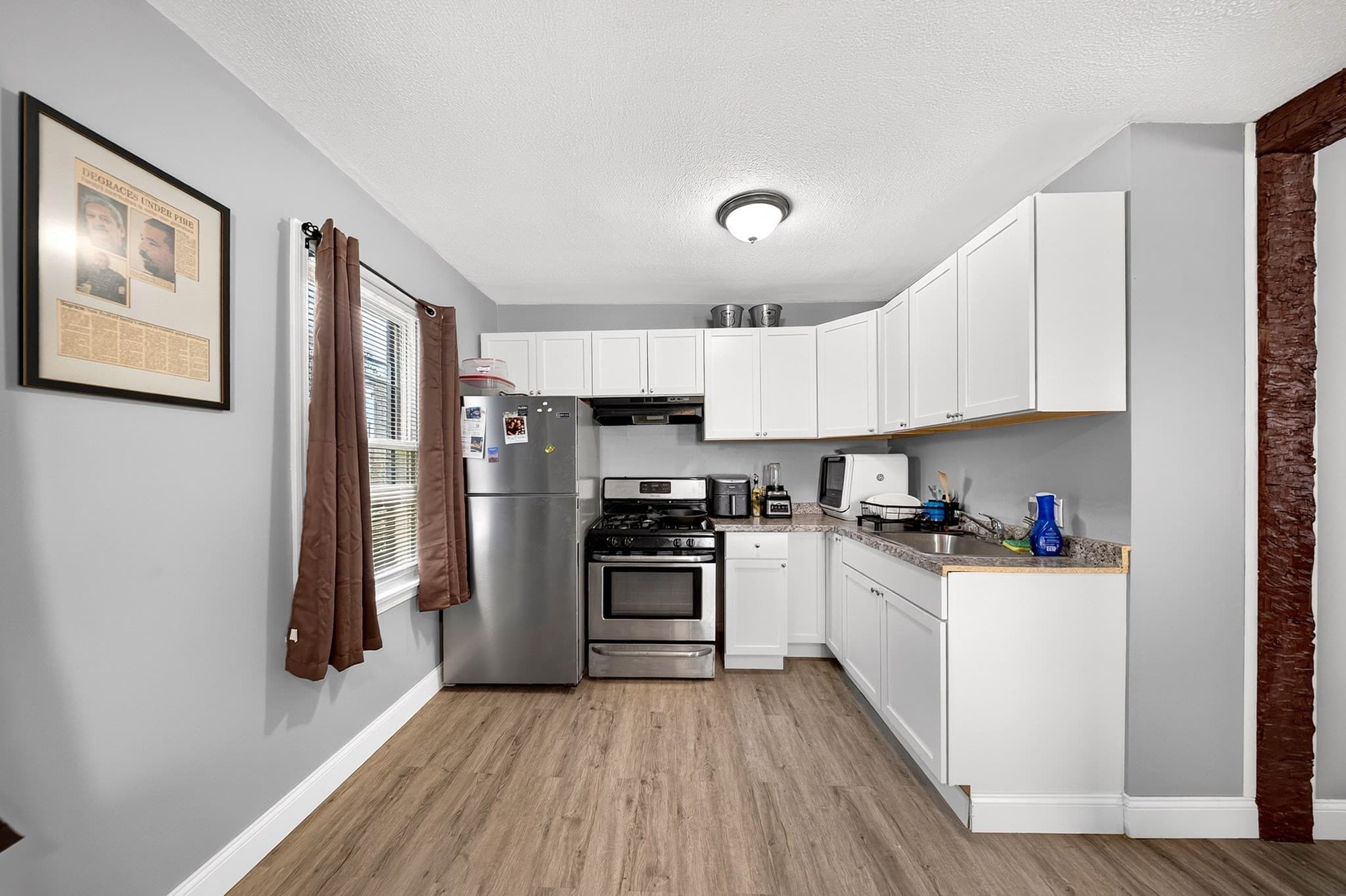 Single Family Residence at 222 Albion St, Fall River MA 02723, Fall River, photo 3 of 29