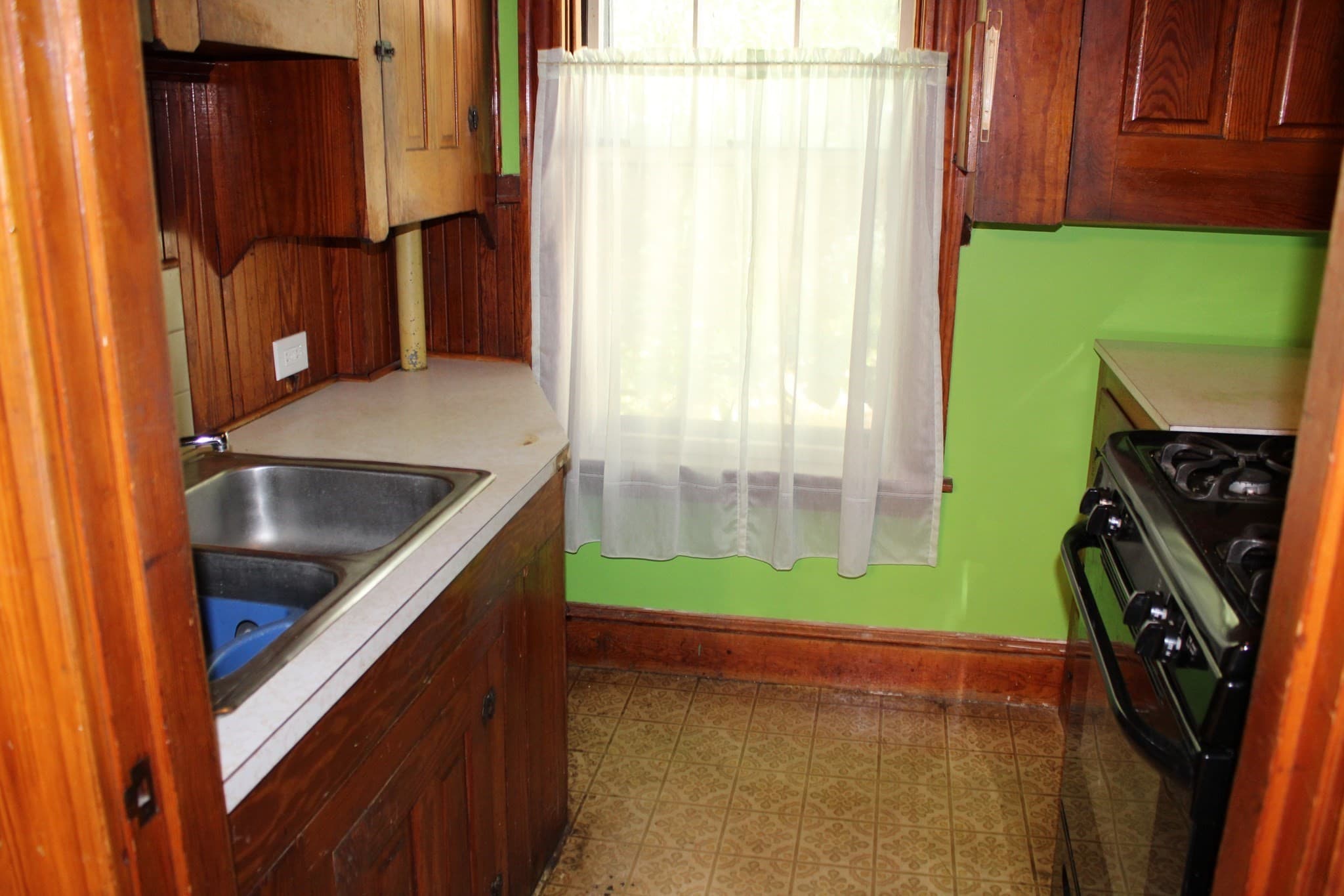 2 Family - 2 Units Up/Down at 17 Clarence St, Attleboro MA 02703, Attleboro, photo 8 of 21