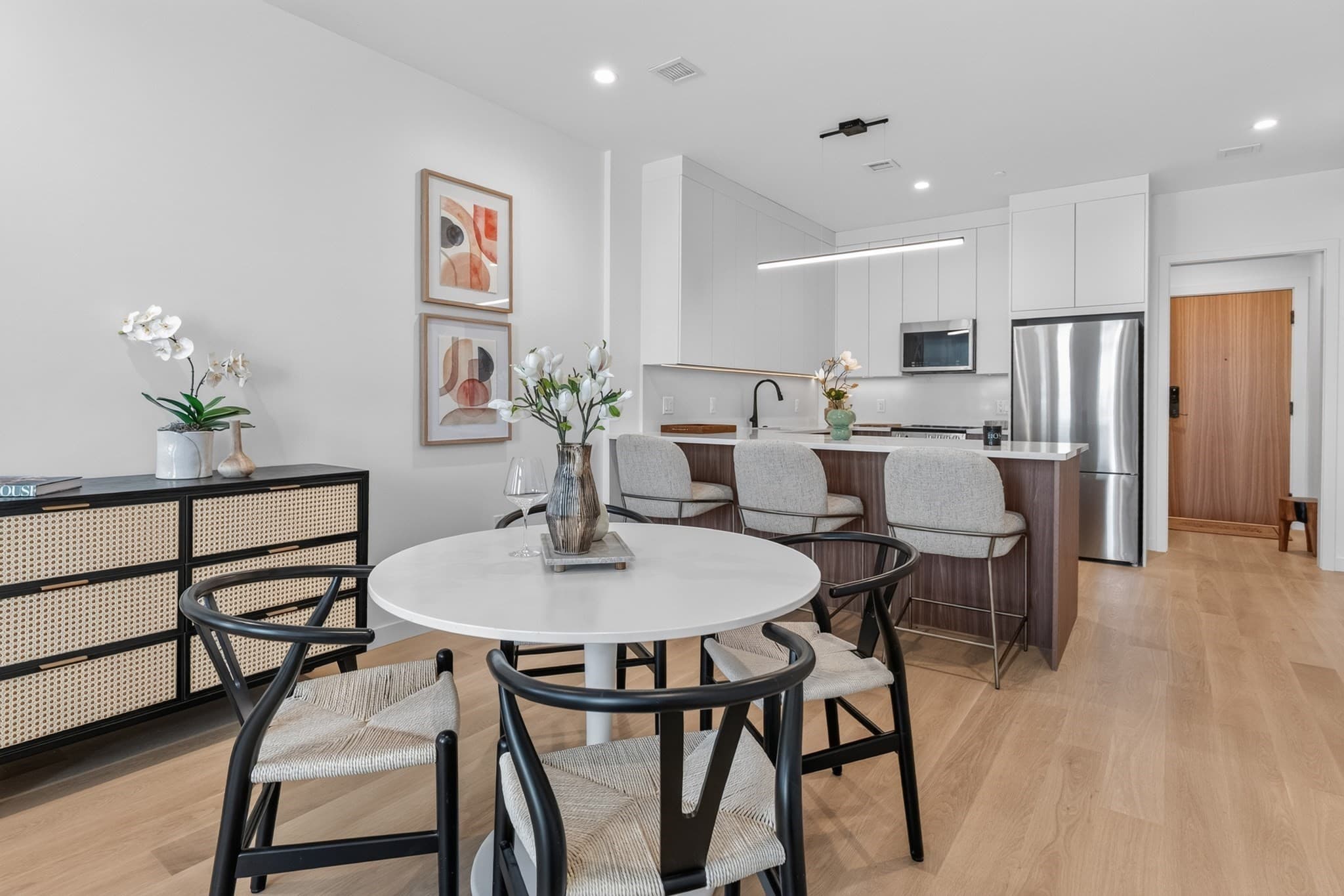 Condominium at 1395 Washington Street # 5R, Boston MA 02118, photo 7 of 41