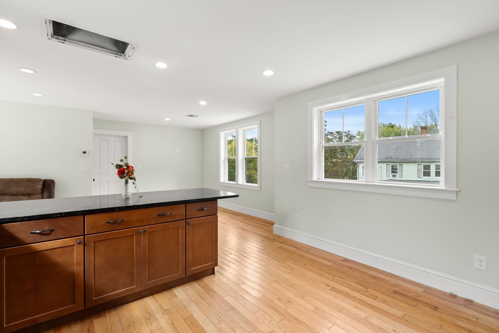 2 Family - 2 Units Up/Down at 82 Congress Street, Amesbury MA 01913, photo 30 of 39