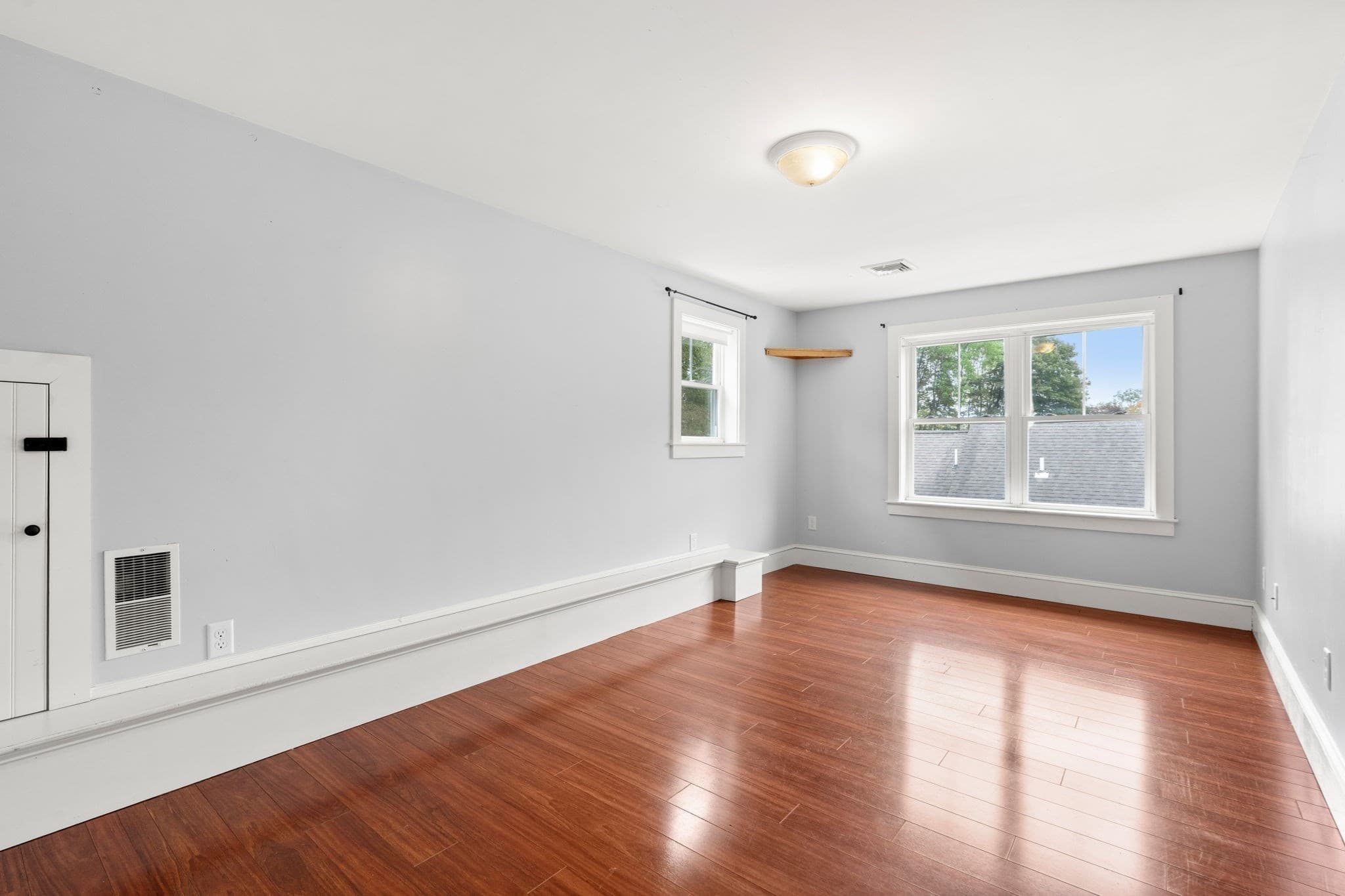 2 Family - 2 Units Up/Down at 82 Congress Street, Amesbury MA 01913, photo 15 of 39
