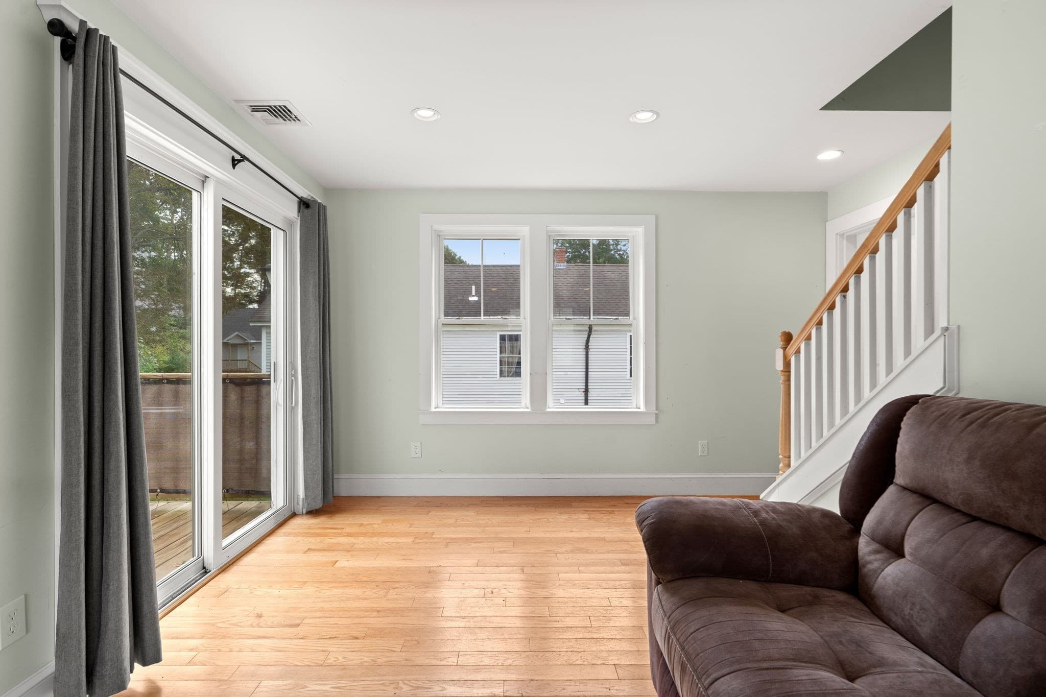 2 Family - 2 Units Up/Down at 82 Congress Street, Amesbury MA 01913, photo 31 of 39