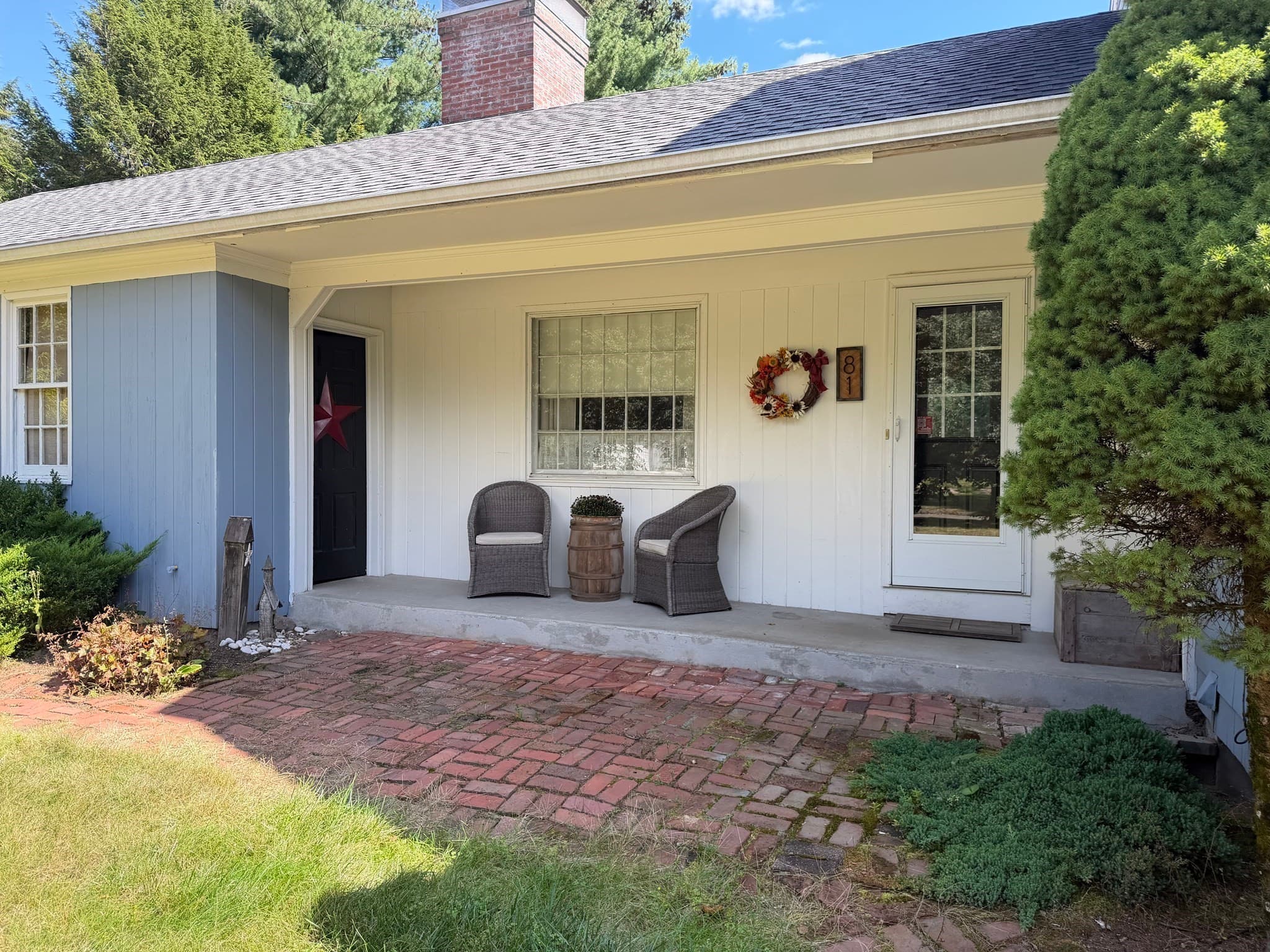 Single Family Residence at 81 Coventry Ln, Longmeadow MA 01106, Longmeadow, photo 6 of 42