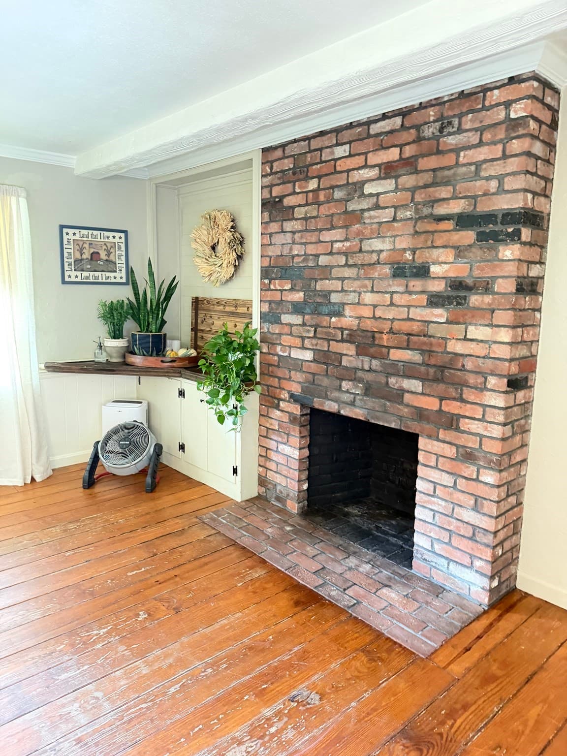 Single Family Residence at 81 Coventry Ln, Longmeadow MA 01106, Longmeadow, photo 10 of 42