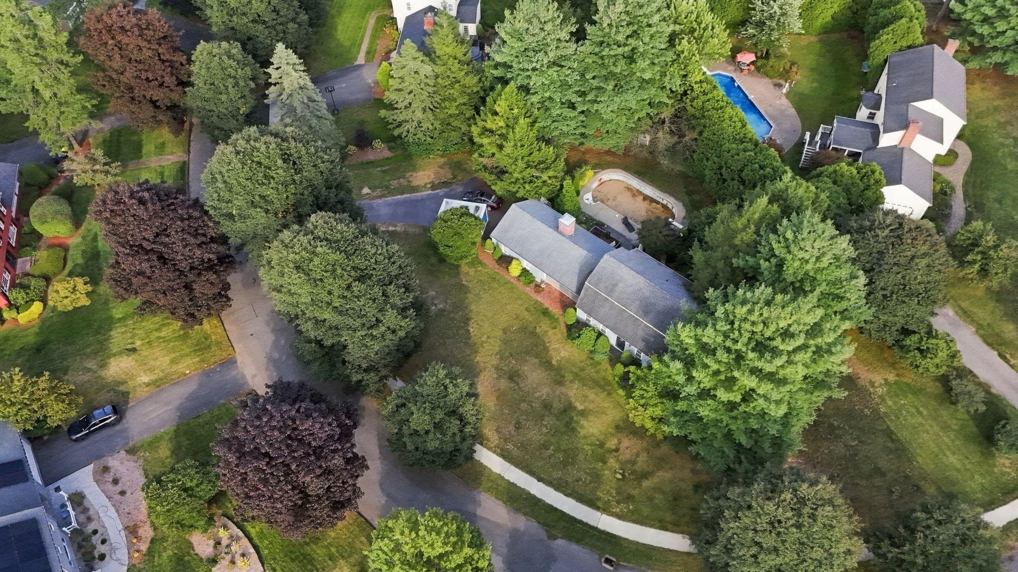 Single Family Residence at 81 Coventry Ln, Longmeadow MA 01106, Longmeadow, photo 4 of 42