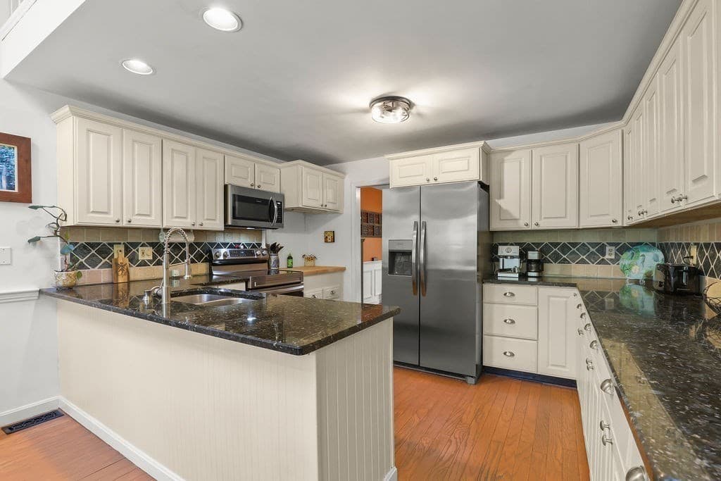 Single Family Residence at 19 Steven P Wentworth Rd, Falmouth MA 02556, Falmouth, photo 5 of 42