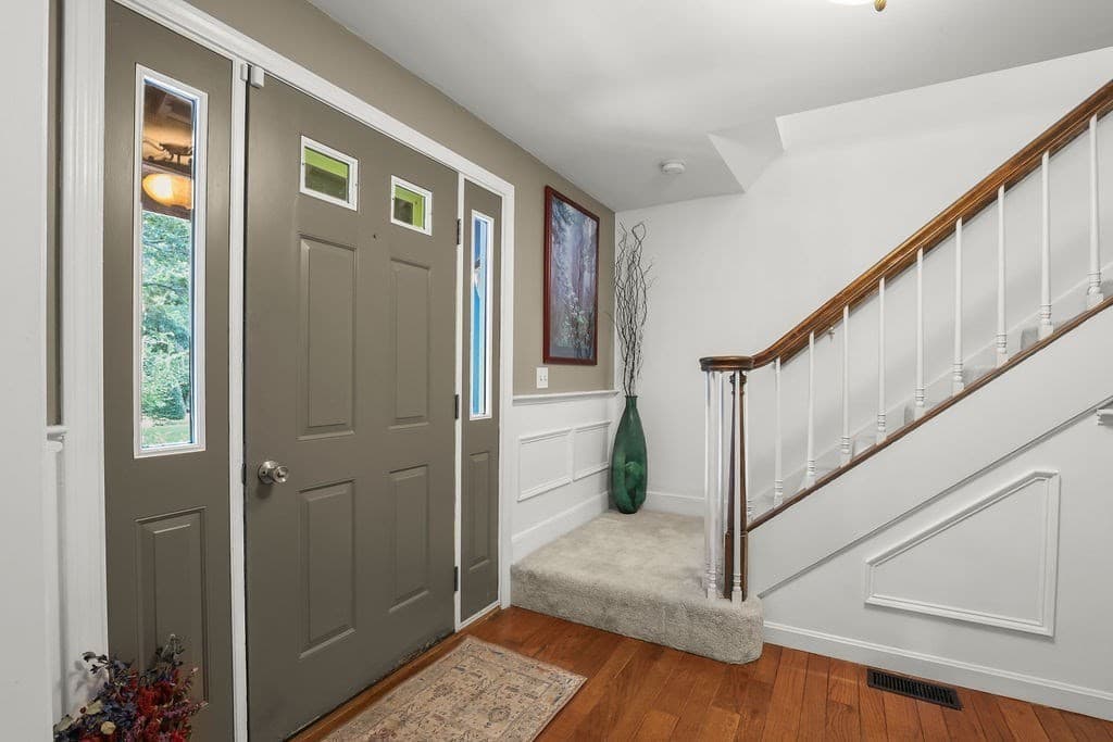 Single Family Residence at 19 Steven P Wentworth Rd, Falmouth MA 02556, Falmouth, photo 4 of 42