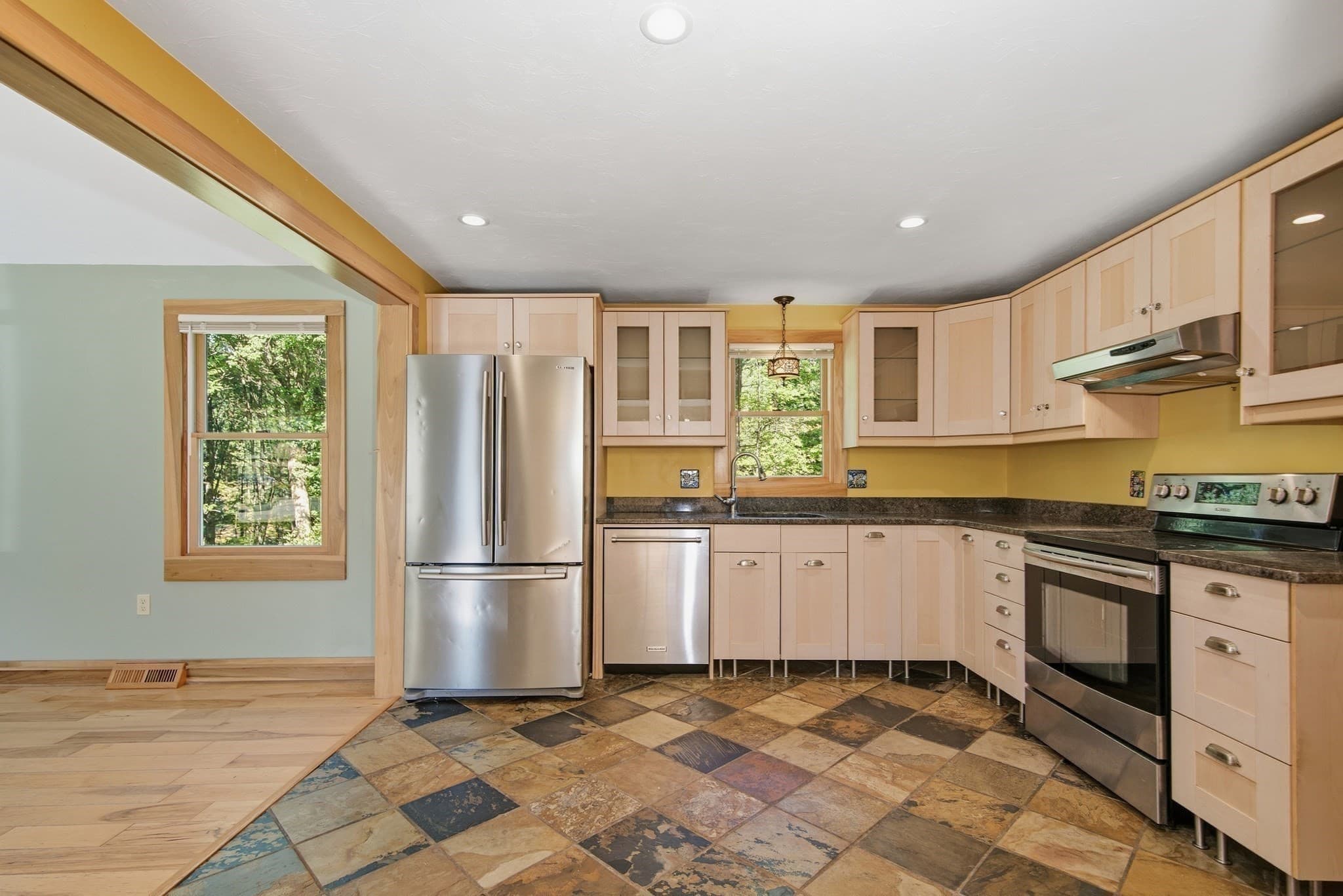 Single Family Residence at 3 Briarwood Road, Franklin MA 02038, Franklin, photo 7 of 42