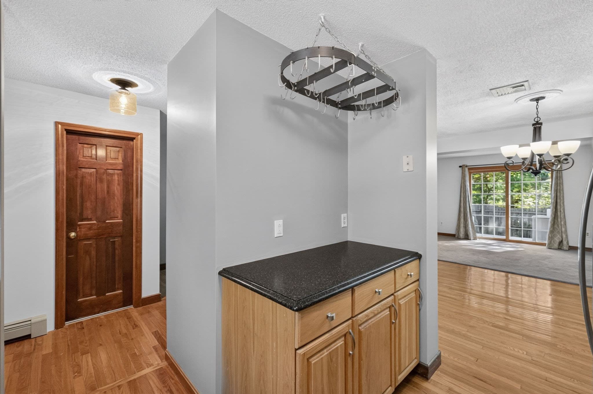 Condominium at 685 Bay St. # 15, Taunton MA 02780, Taunton, photo 13 of 34