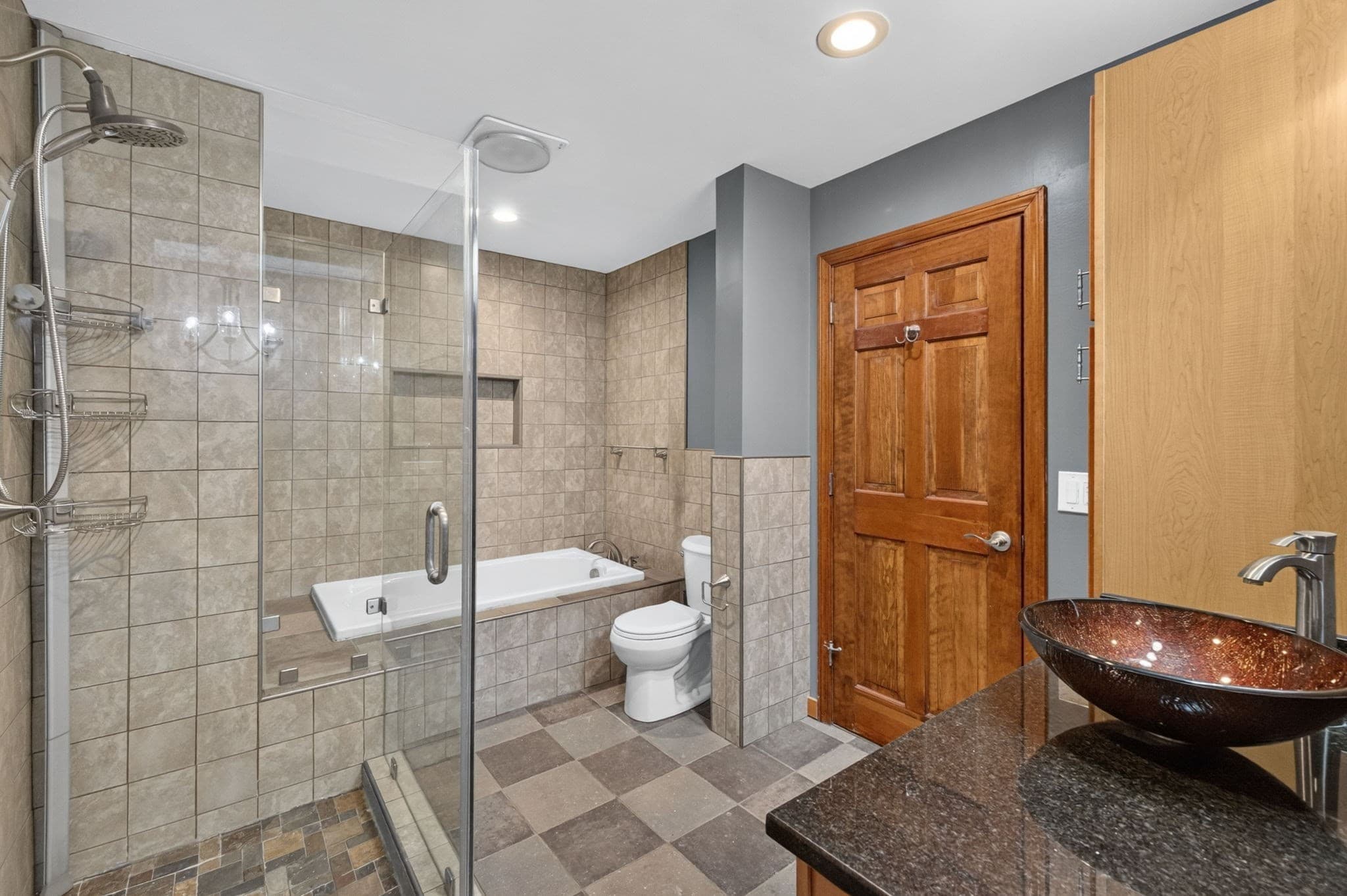 Condominium at 685 Bay St. # 15, Taunton MA 02780, Taunton, photo 18 of 34