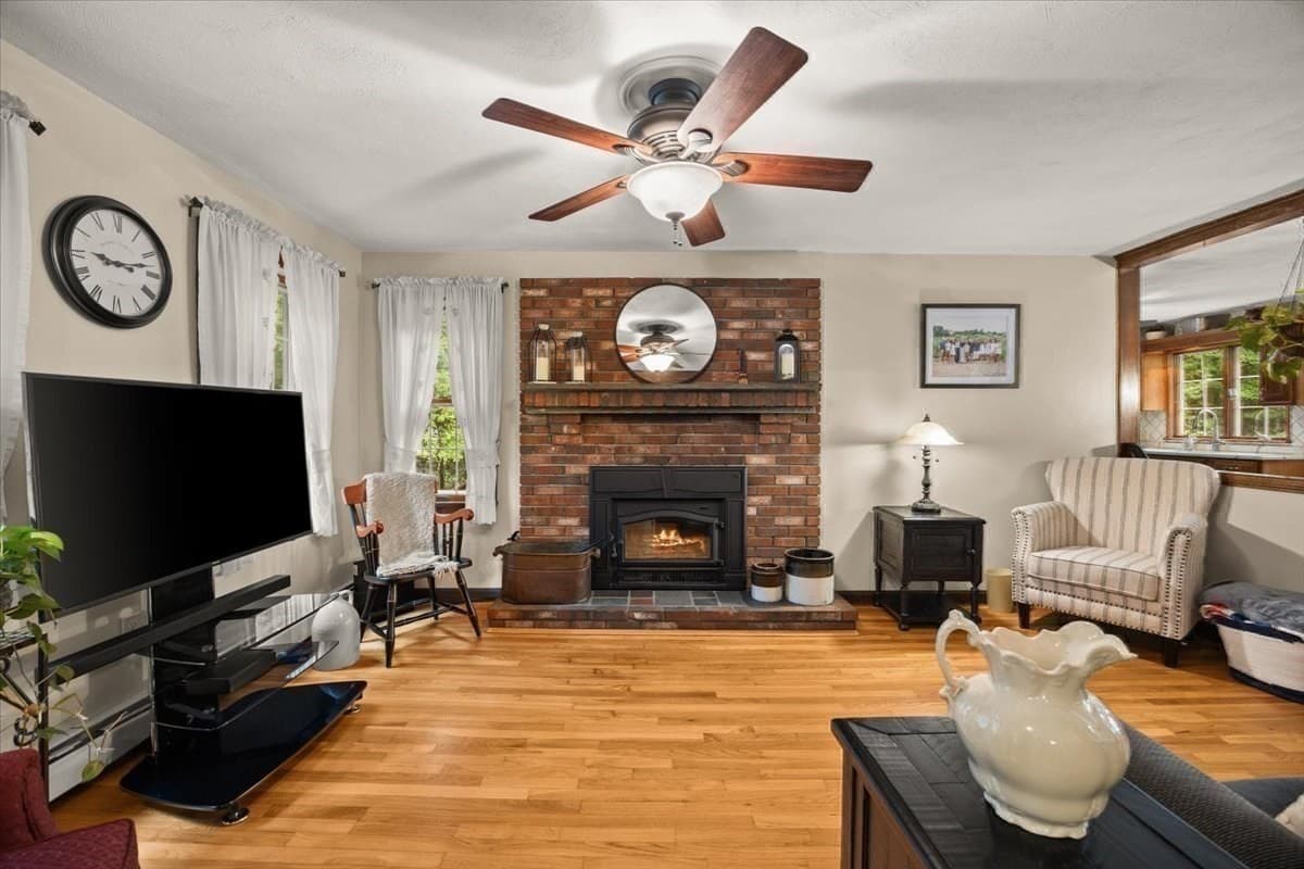 Single Family Residence at 4 Winslow Way, Freetown MA 02717, Freetown, photo 10 of 30