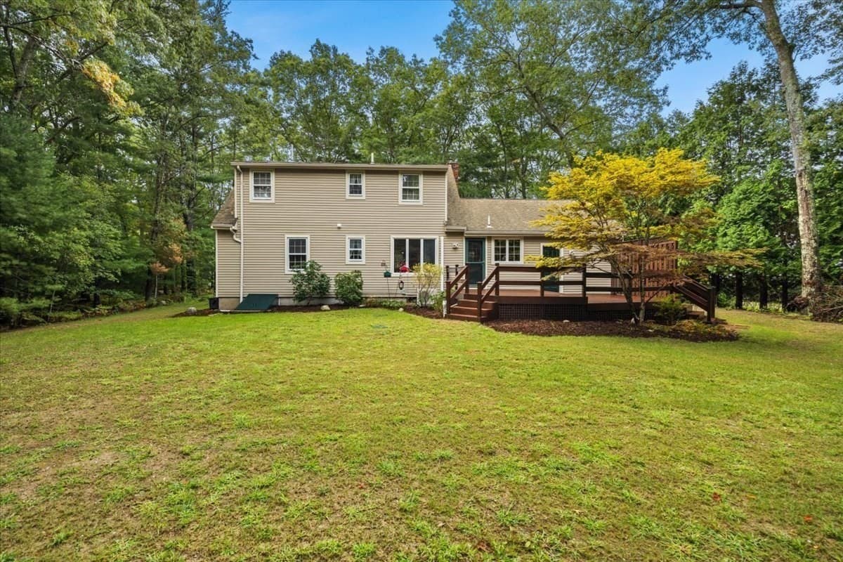 Single Family Residence at 4 Winslow Way, Freetown MA 02717, Freetown, photo 4 of 30