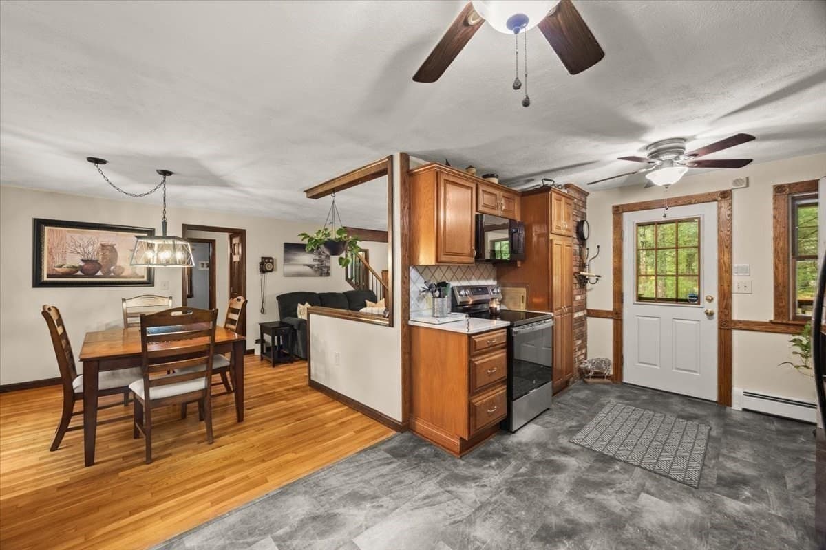 Single Family Residence at 4 Winslow Way, Freetown MA 02717, Freetown, photo 8 of 30