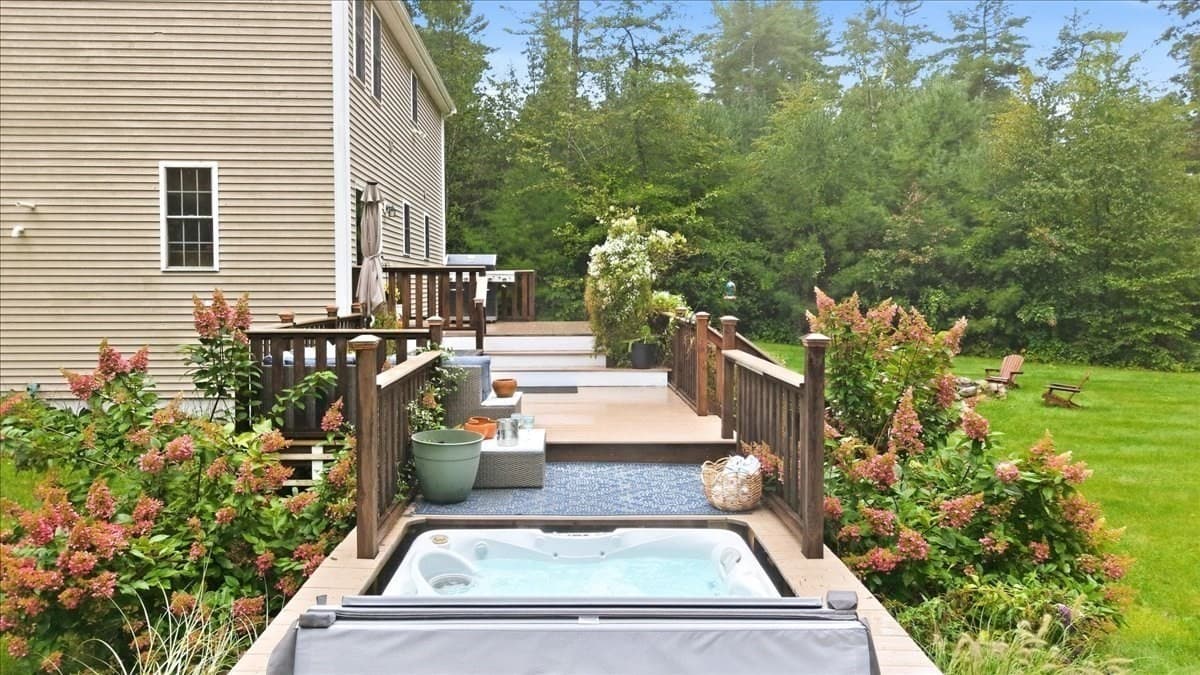 Single Family Residence at 283 Miller St, Middleboro MA 02346, Middleboro, photo 30 of 40