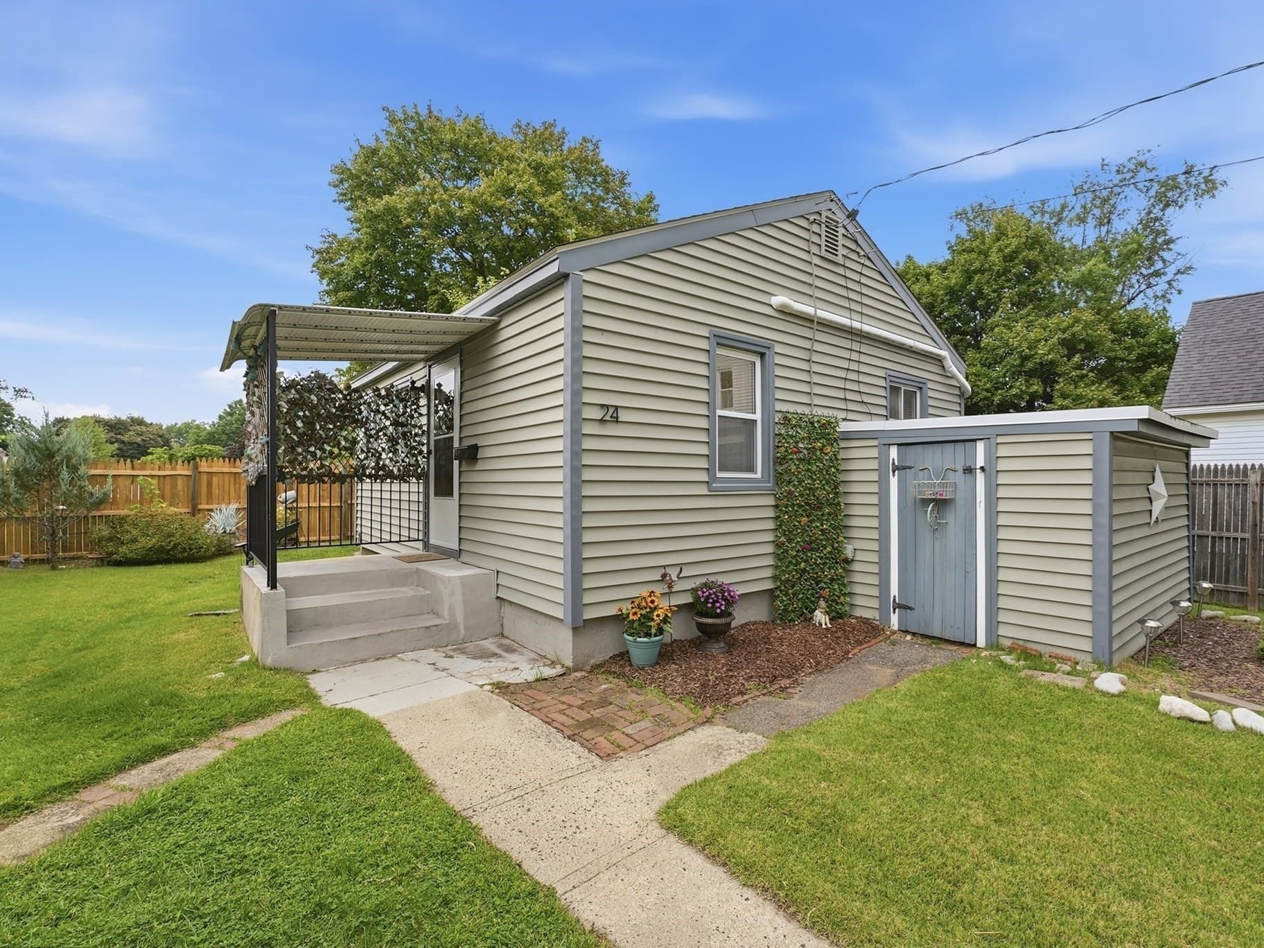 Single Family Residence at 24 Wildermere Street, Chicopee MA 01020, Chicopee, photo 2 of 22