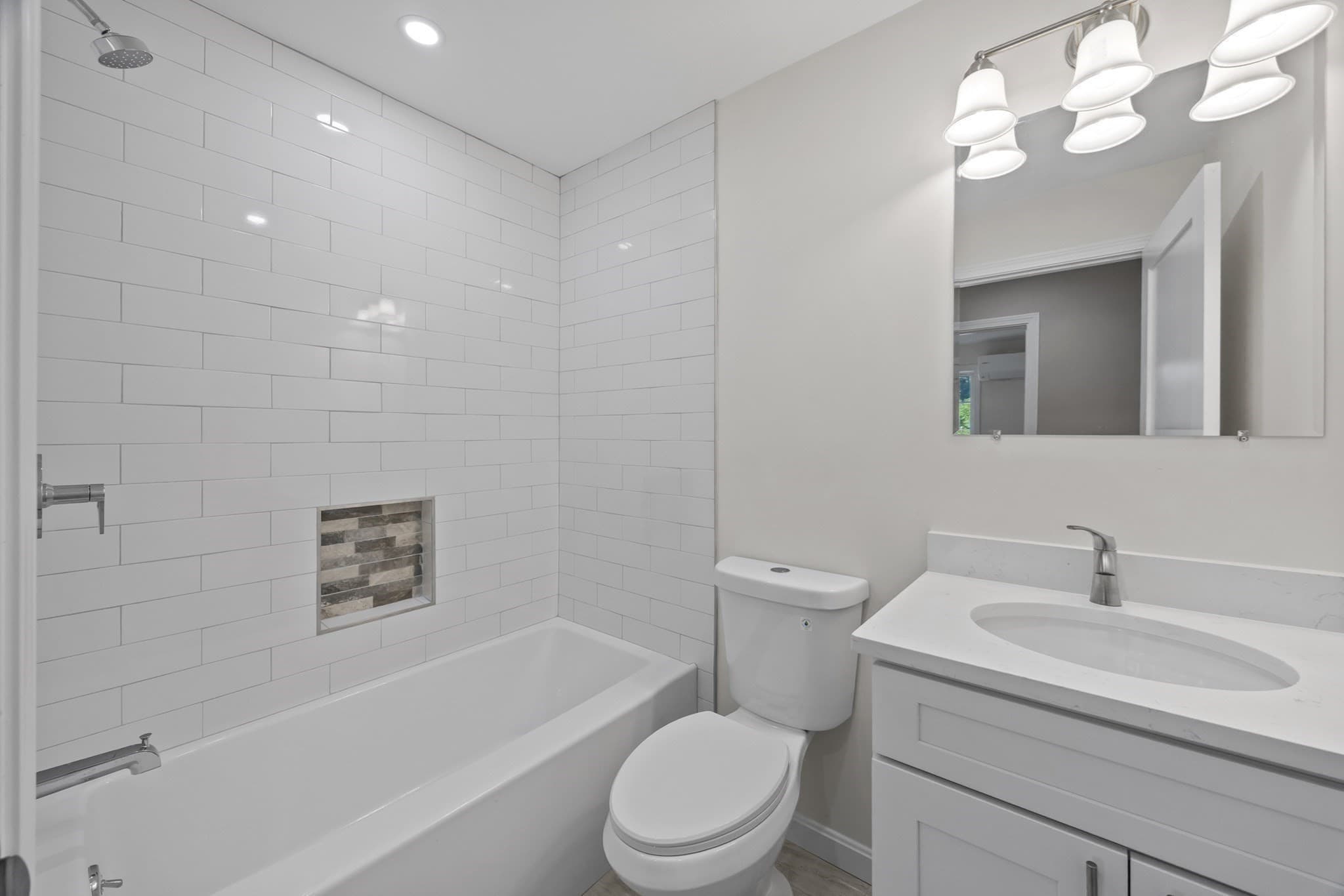 Condominium at 17 Crosby St # B, Webster MA 01570, Webster, photo 27 of 42