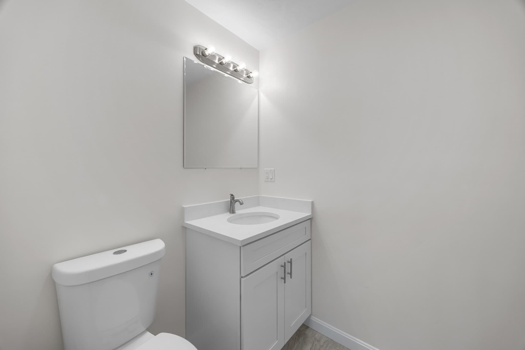 Condominium at 17 Crosby St # B, Webster MA 01570, Webster, photo 6 of 42