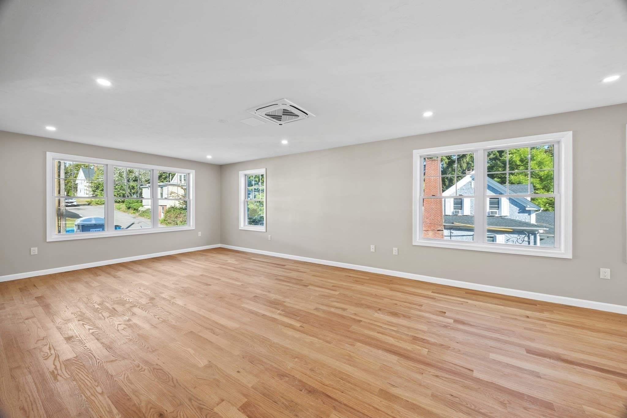 Condominium at 17 Crosby St # B, Webster MA 01570, Webster, photo 5 of 42