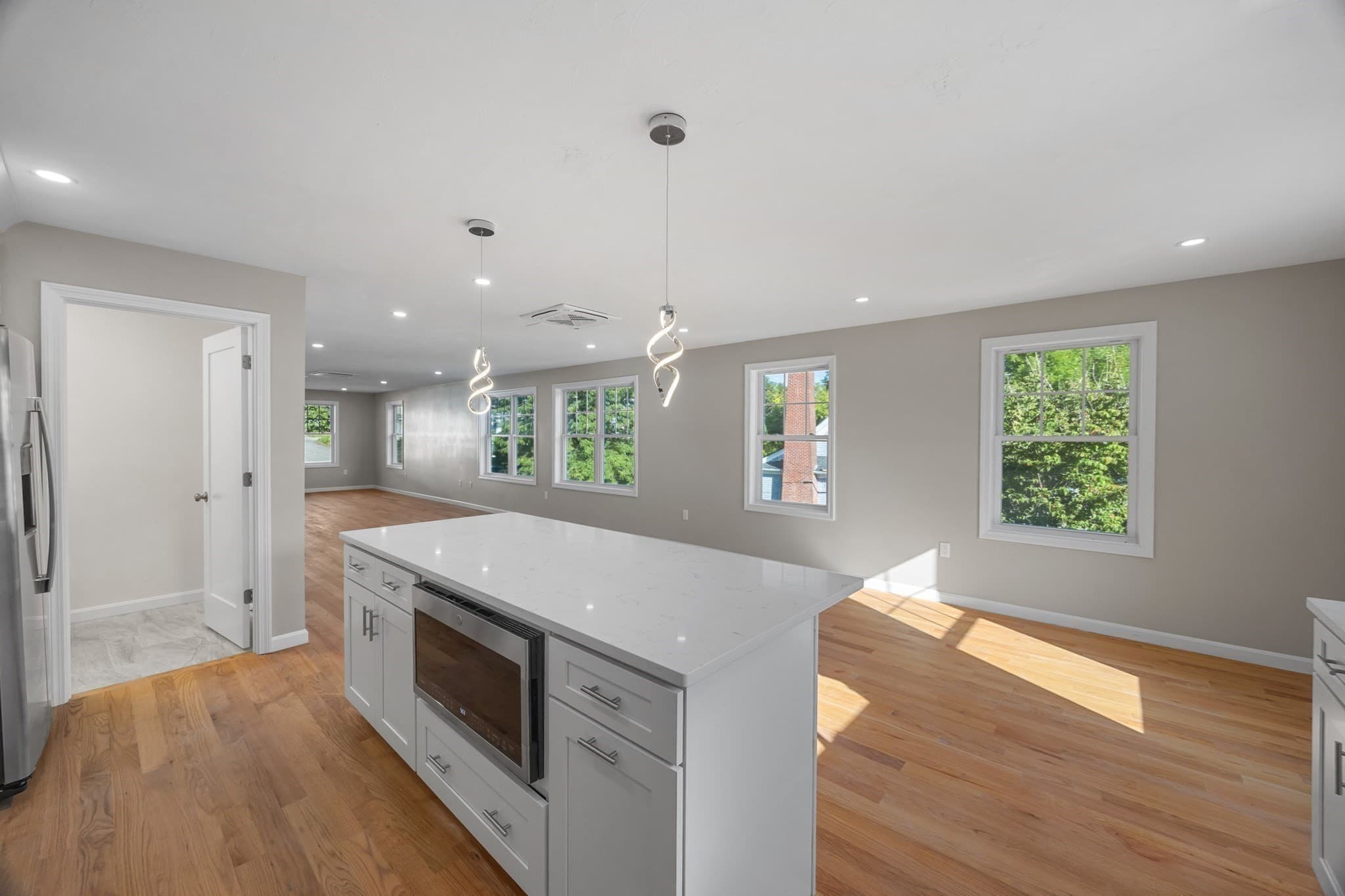 Condominium at 17 Crosby St # B, Webster MA 01570, Webster, photo 9 of 42