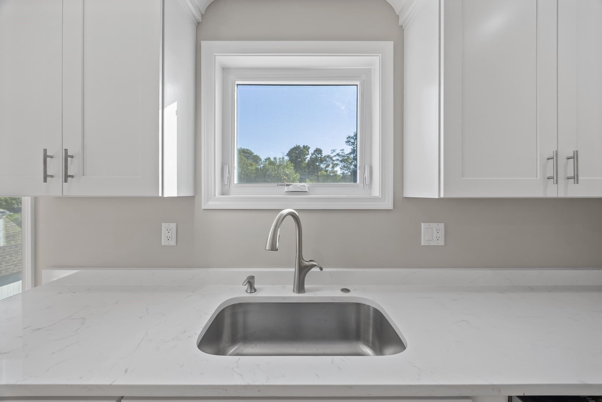 Condominium at 17 Crosby St # B, Webster MA 01570, Webster, photo 10 of 42