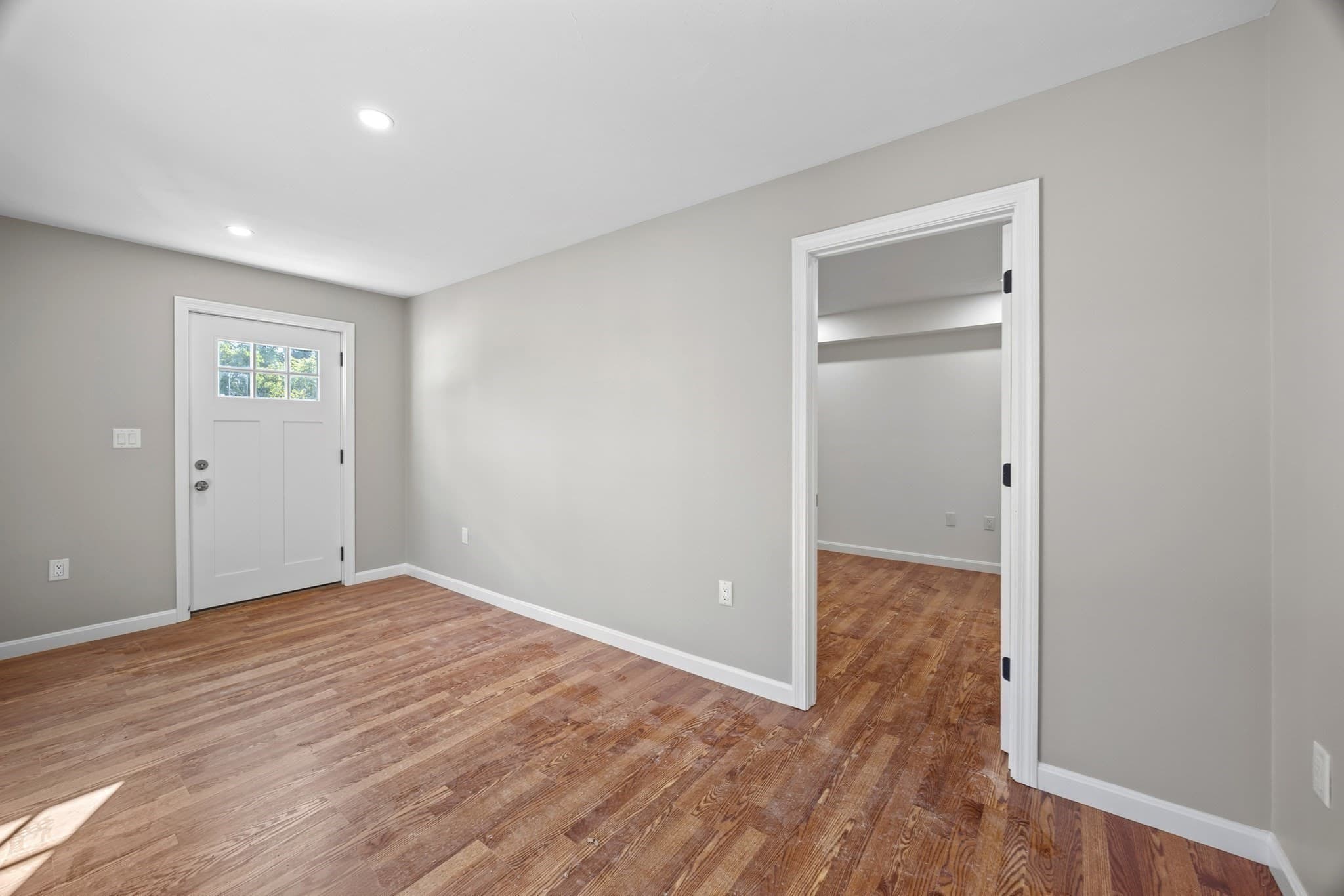 Condominium at 17 Crosby St # B, Webster MA 01570, Webster, photo 33 of 42
