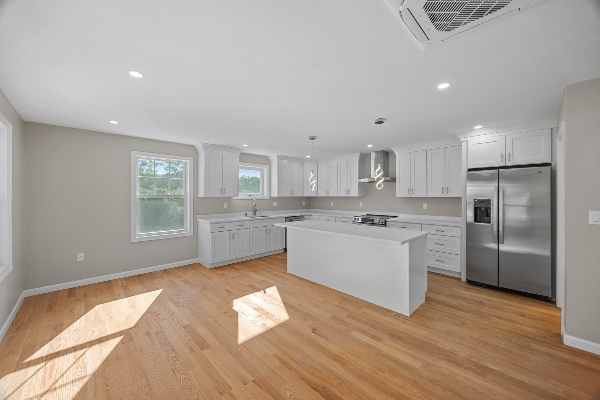 Condominium at 17 Crosby St # B, Webster MA 01570, Webster, photo 14 of 42