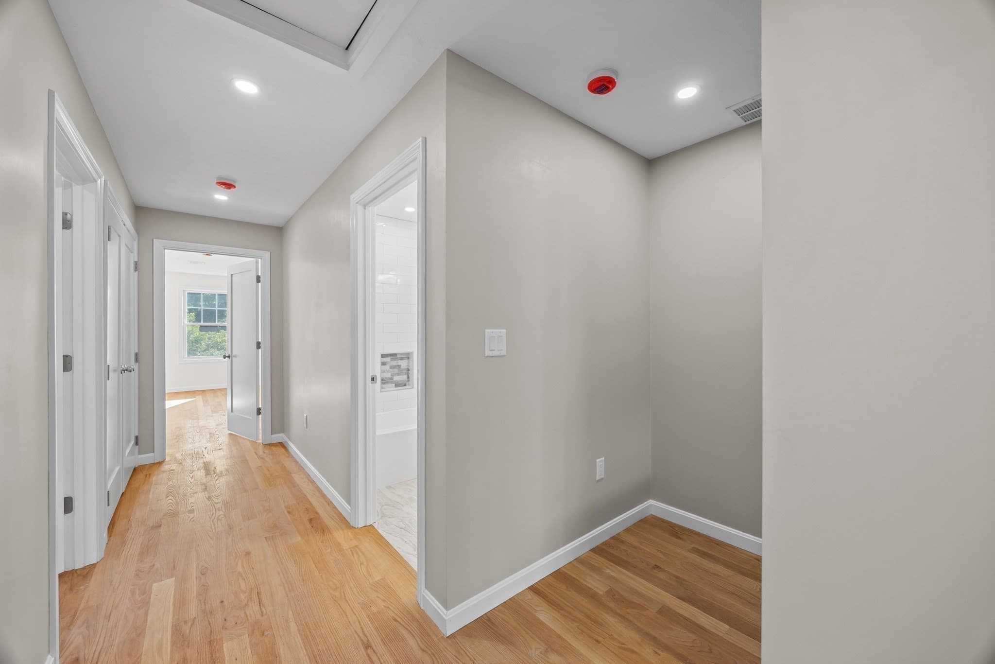 Condominium at 17 Crosby St # B, Webster MA 01570, Webster, photo 18 of 42