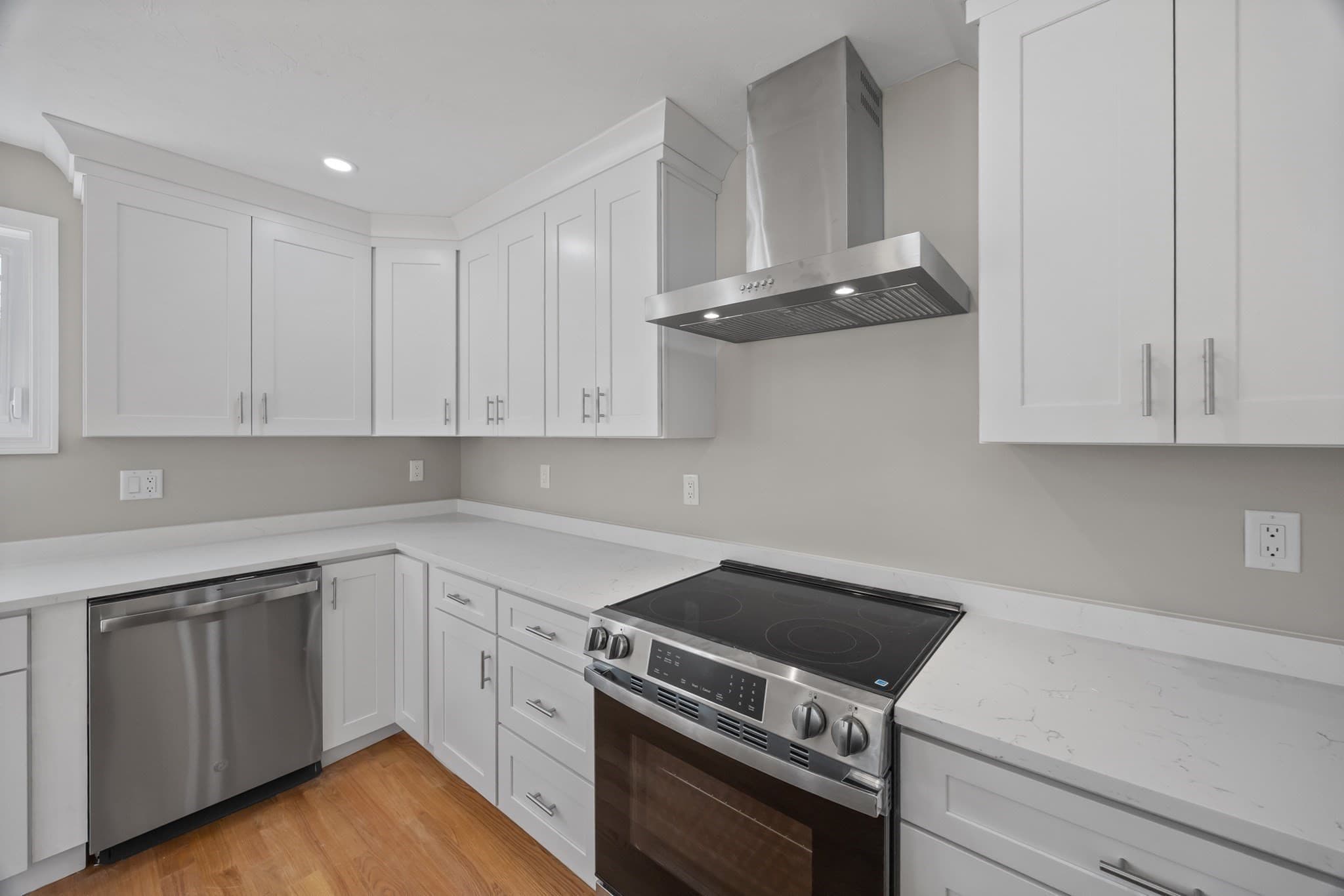 Condominium at 17 Crosby St # B, Webster MA 01570, Webster, photo 11 of 42