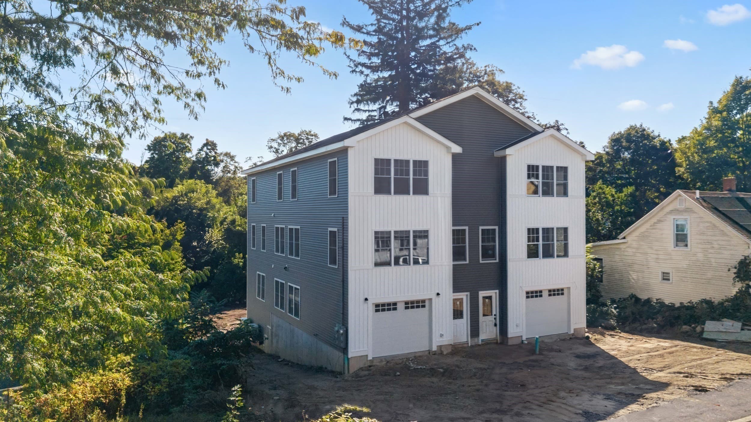 Condominium at 17 Crosby St # B, Webster MA 01570, Webster, photo 39 of 42