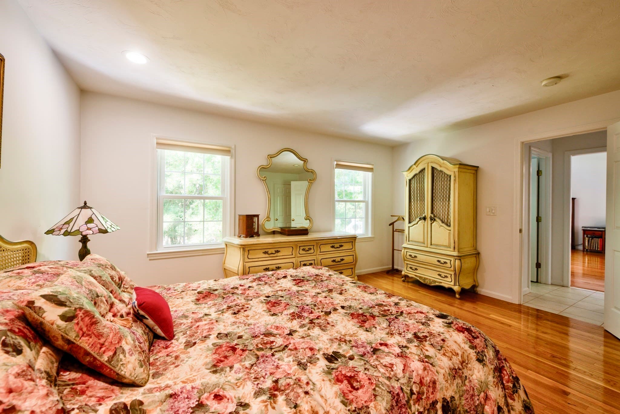 Condominium at 5 Pear Tree Ln # 5, Franklin MA 02038, Franklin, photo 14 of 42