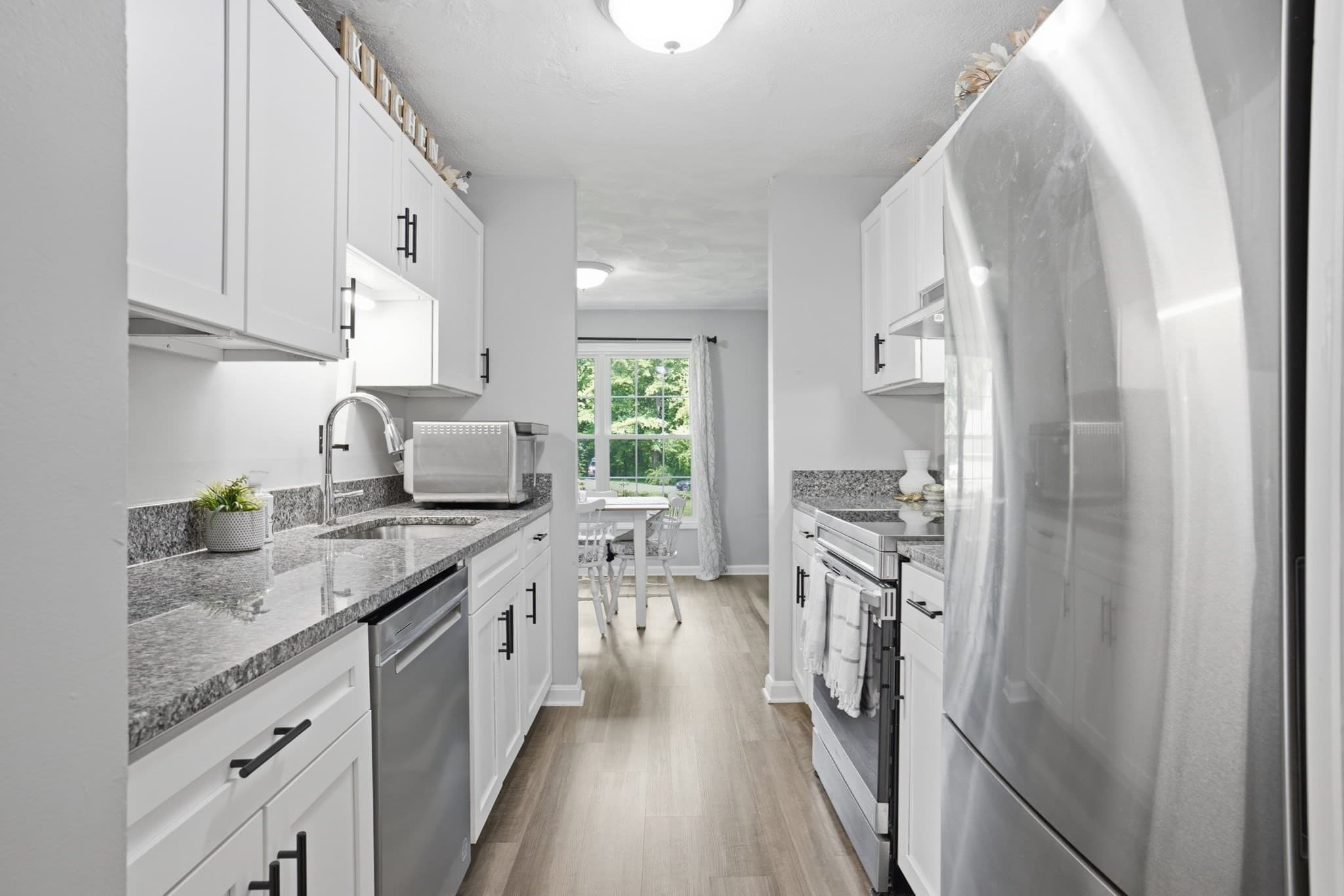 Condominium at 44 Quail Run # 44, Tewksbury MA 01876, Tewksbury, photo 10 of 34