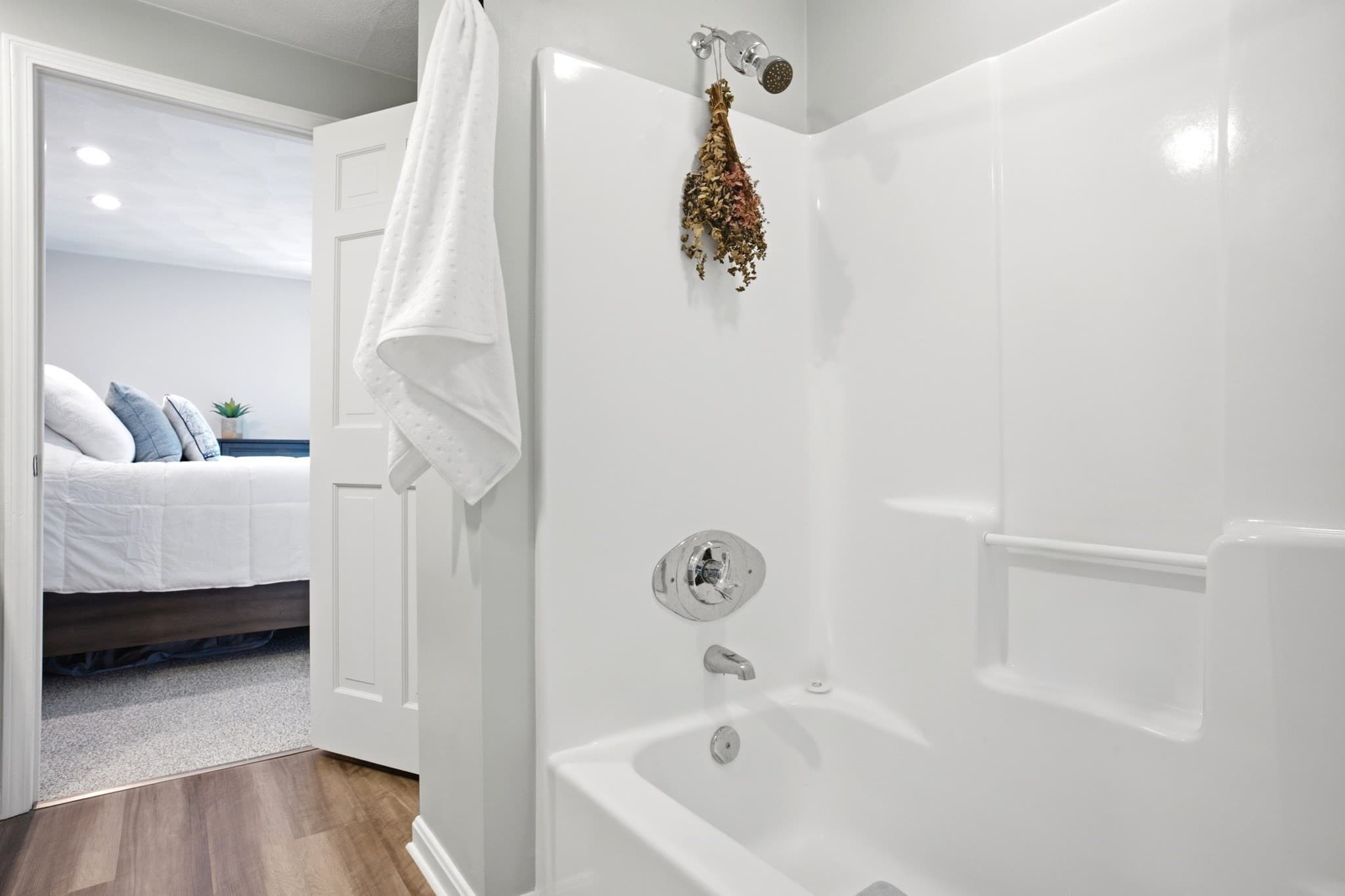 Condominium at 44 Quail Run # 44, Tewksbury MA 01876, Tewksbury, photo 19 of 34