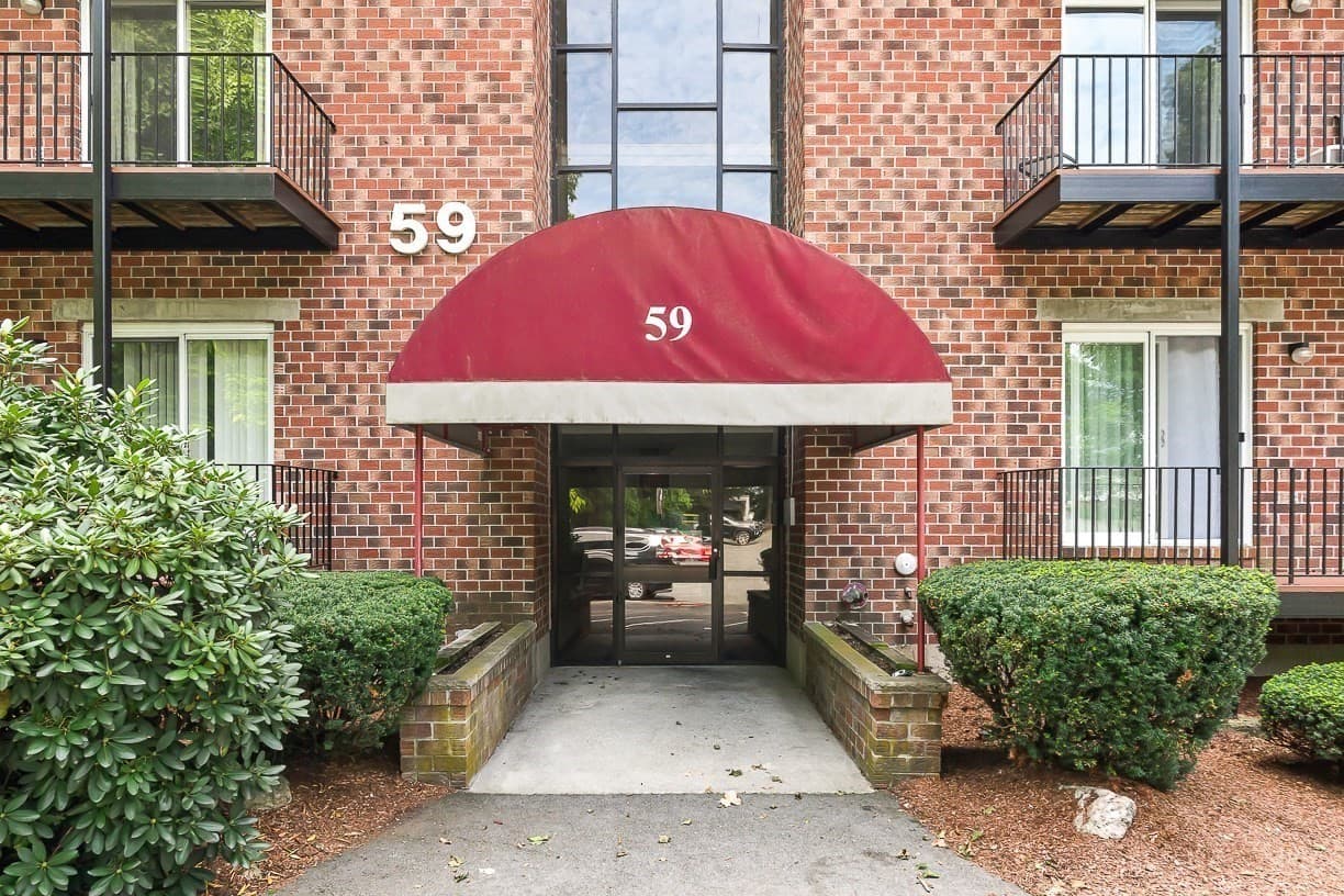 Condominium at 59 Mill St # 302, Dracut MA 01826, Dracut, photo 2 of 19