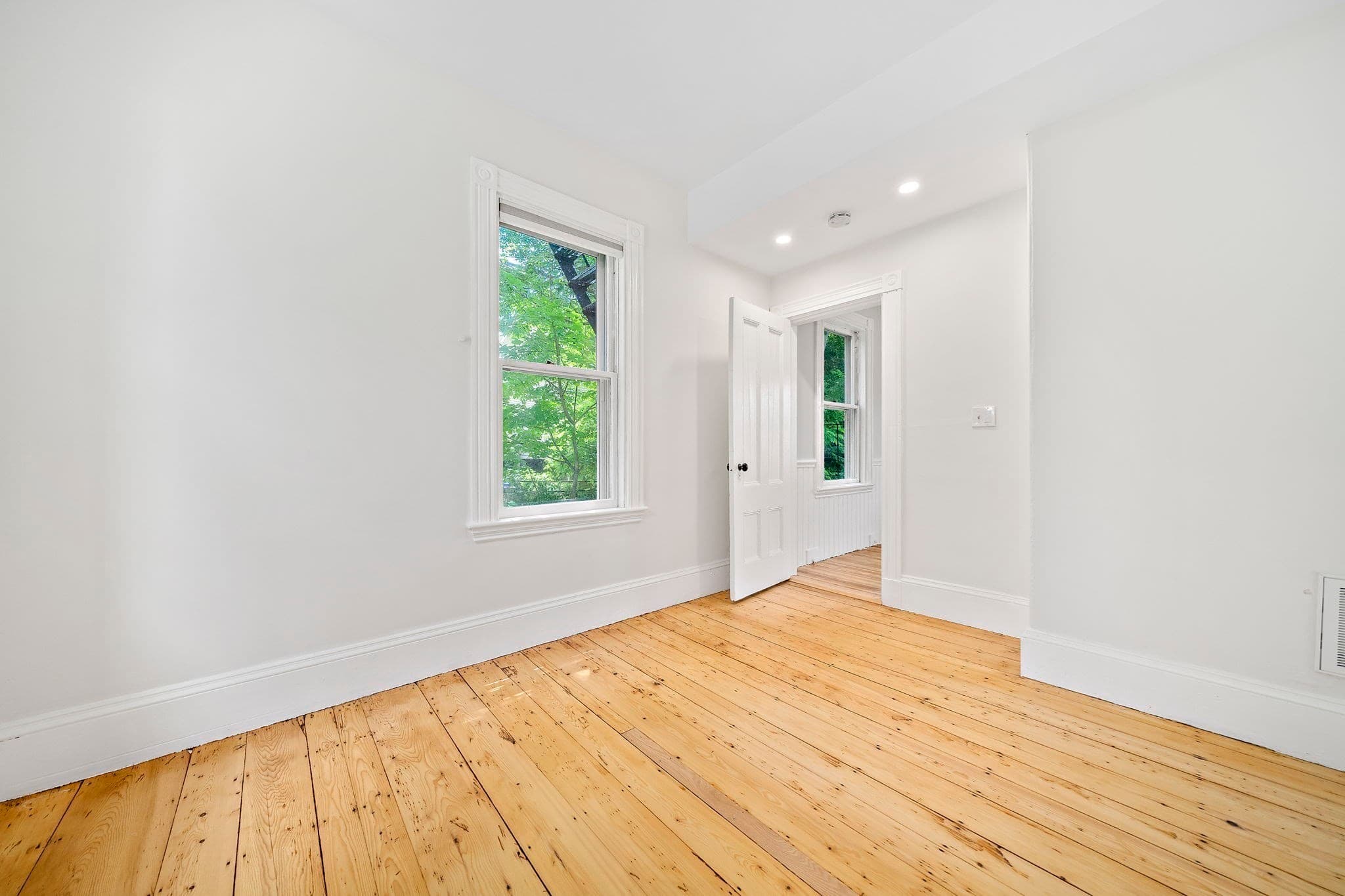 Condominium at 98 Boylston St # 3, Brookline MA 02445, Brookline, photo 10 of 15