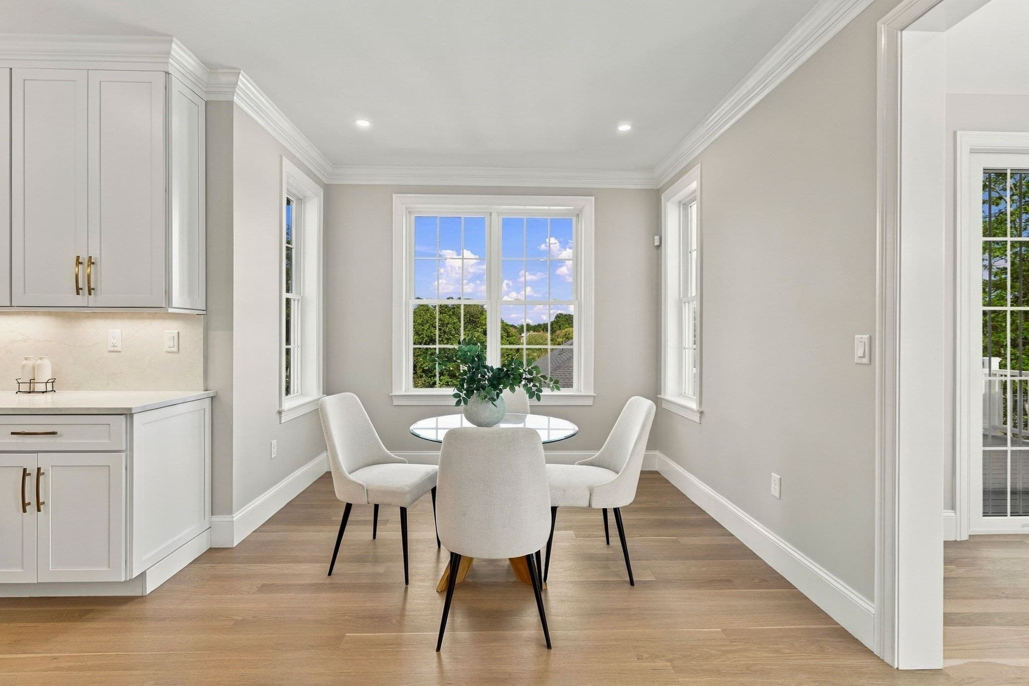 Single Family Residence at 14 Liana St, Woburn MA 01801, Woburn, photo 6 of 38