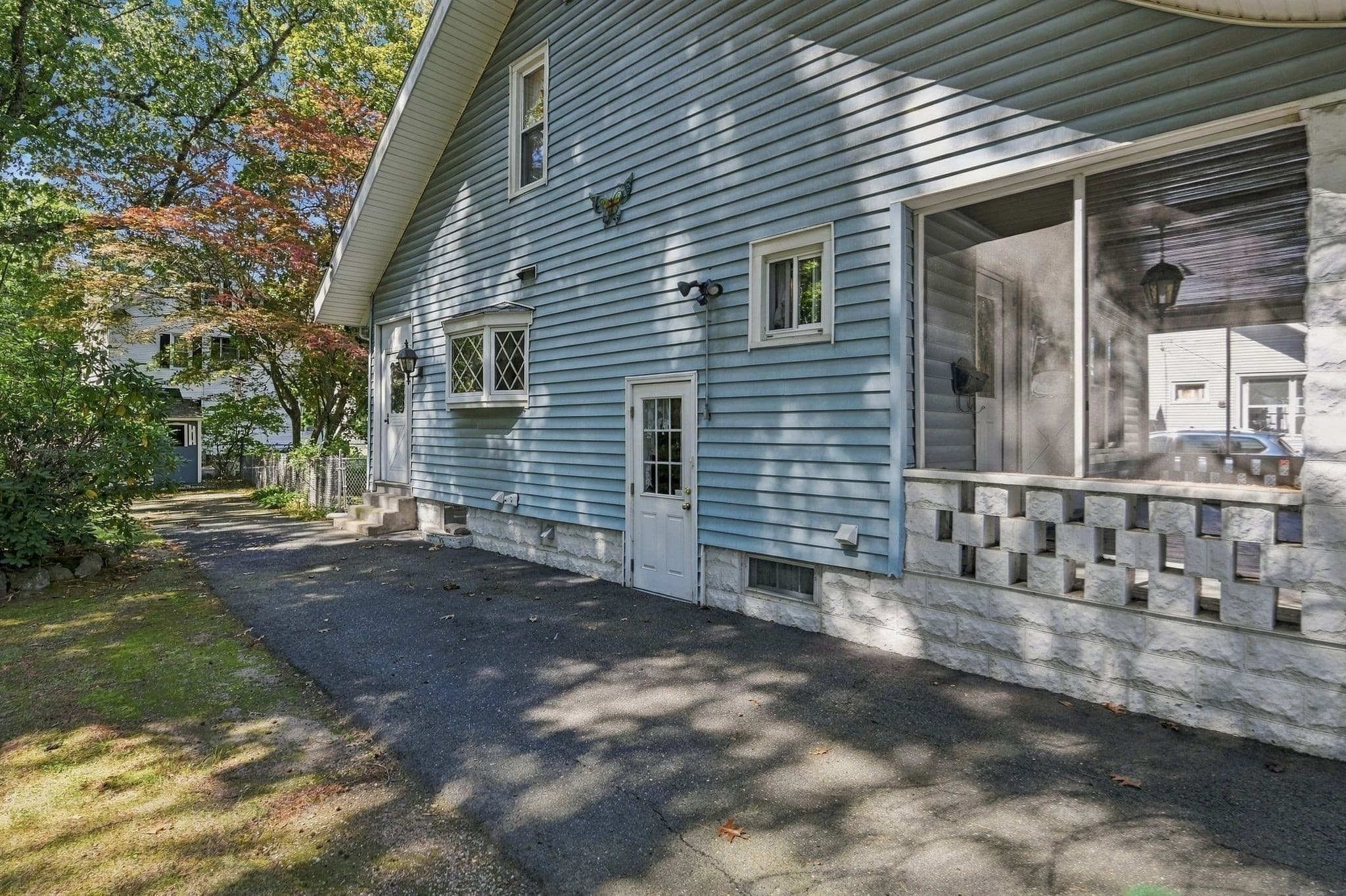 Single Family Residence at 46 Rush St, Springfield MA 01109, Springfield, photo 37 of 40