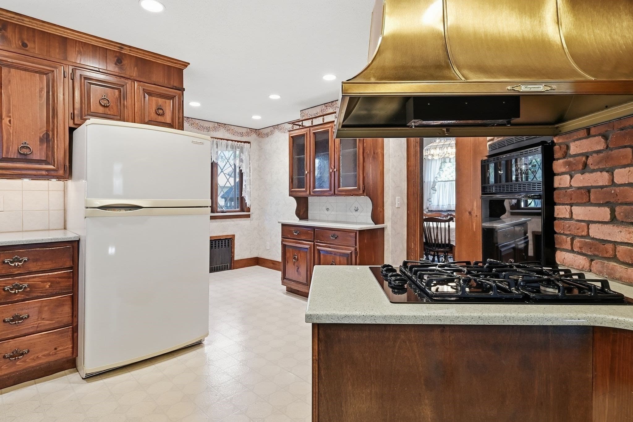 Single Family Residence at 46 Rush St, Springfield MA 01109, Springfield, photo 15 of 40