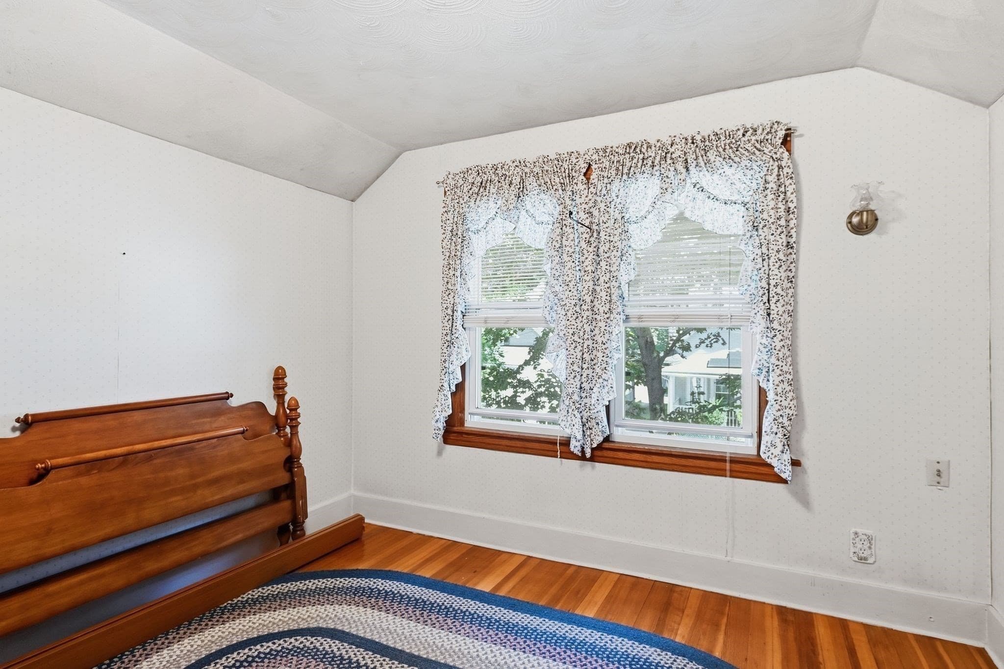 Single Family Residence at 46 Rush St, Springfield MA 01109, Springfield, photo 31 of 40