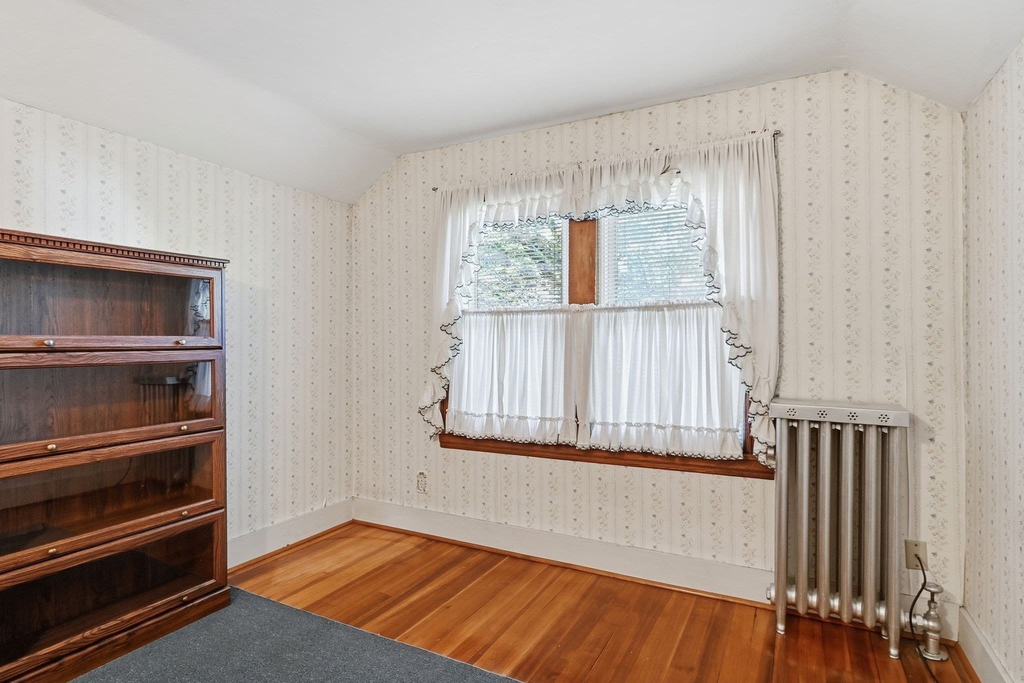 Single Family Residence at 46 Rush St, Springfield MA 01109, Springfield, photo 29 of 40